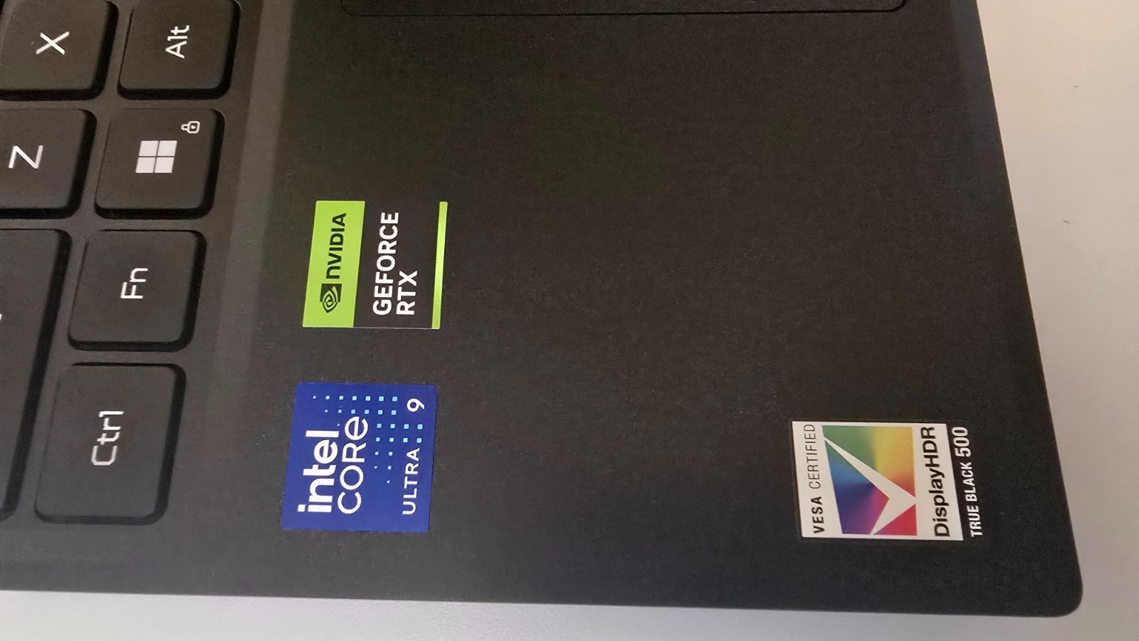 Acer Predator Helios Neo 16S AI 16″ i9 275HX 32GB RAM RTX 5070 Ti 1TB SSD