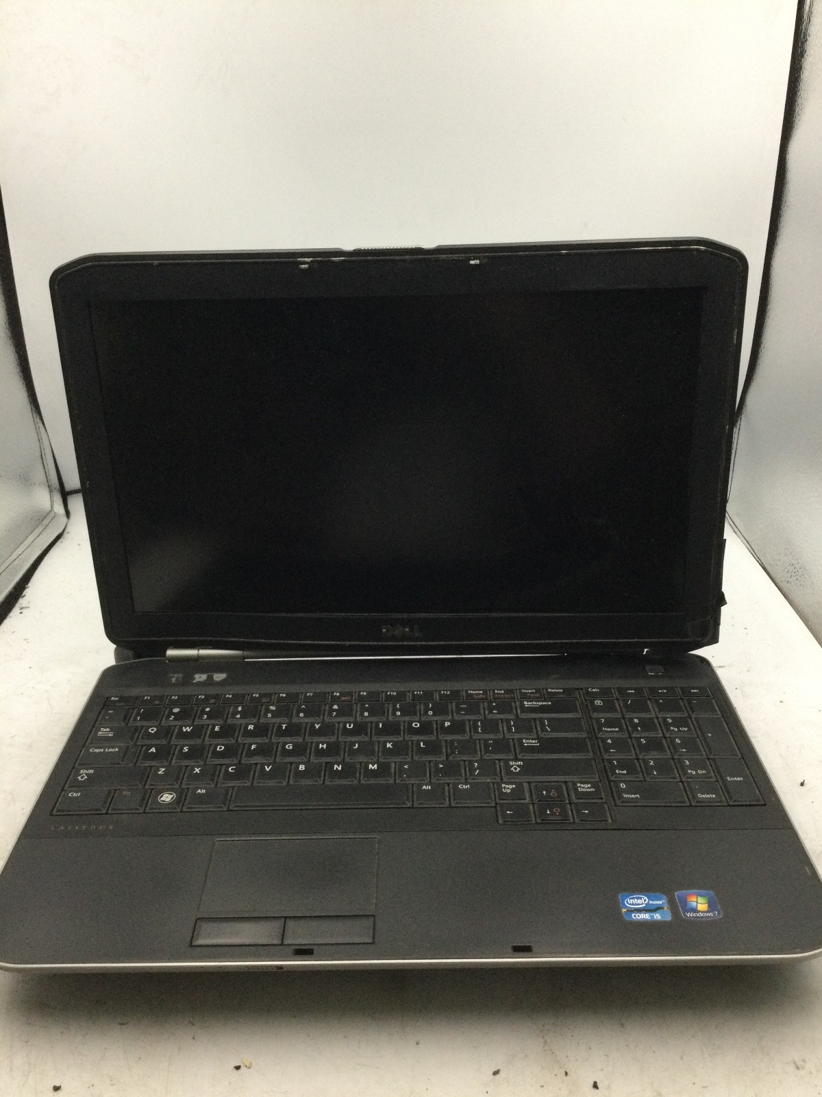 DELL LATITUDE E5520 – FOR PARTS – INTEL I5 – 4GB RAM – READ DESCRIPTION – BB