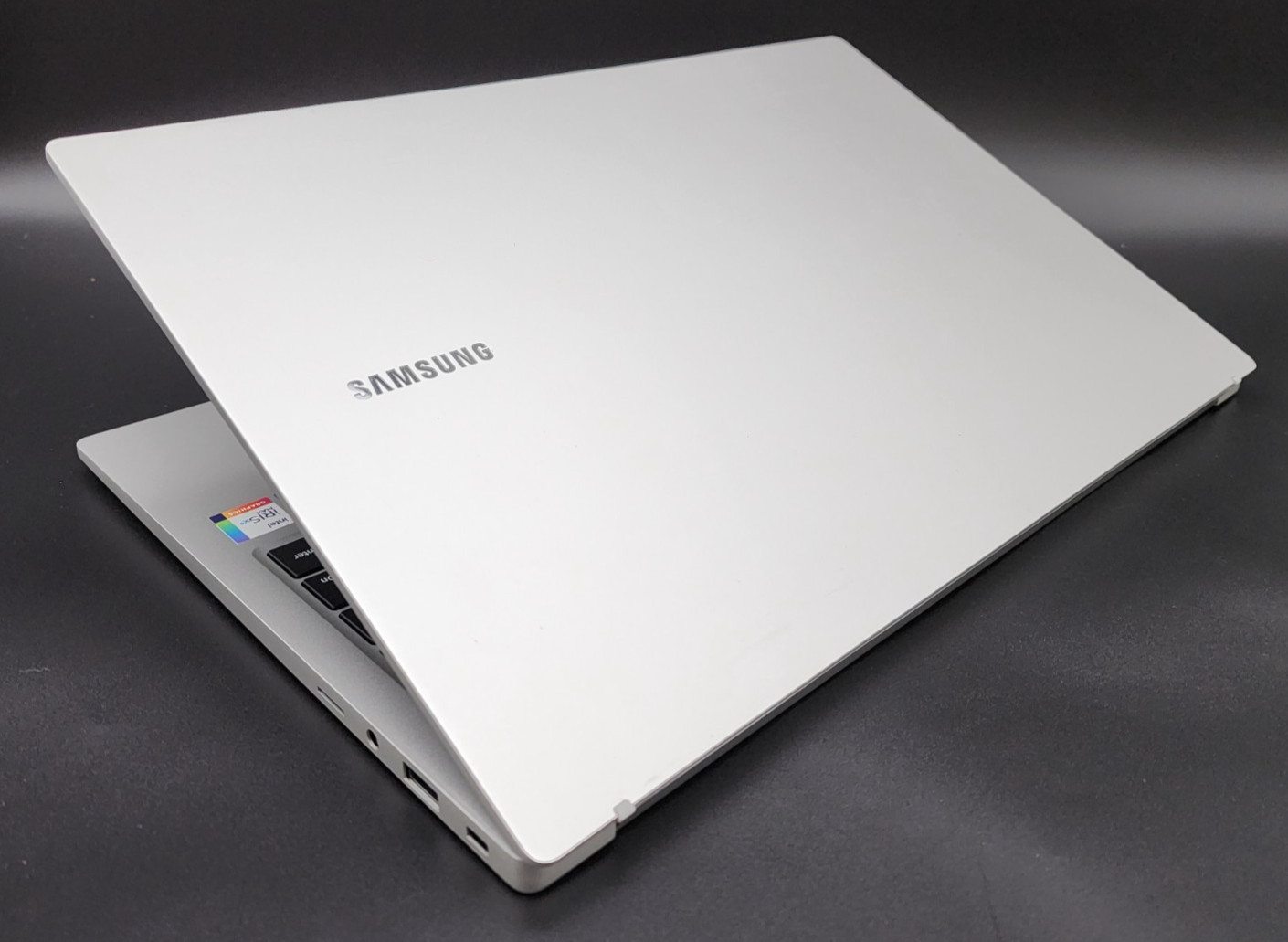 Samsung Galaxy Book 15.6″ i5‑1135G7 8GB RAM Laptop NP750TDA for Parts