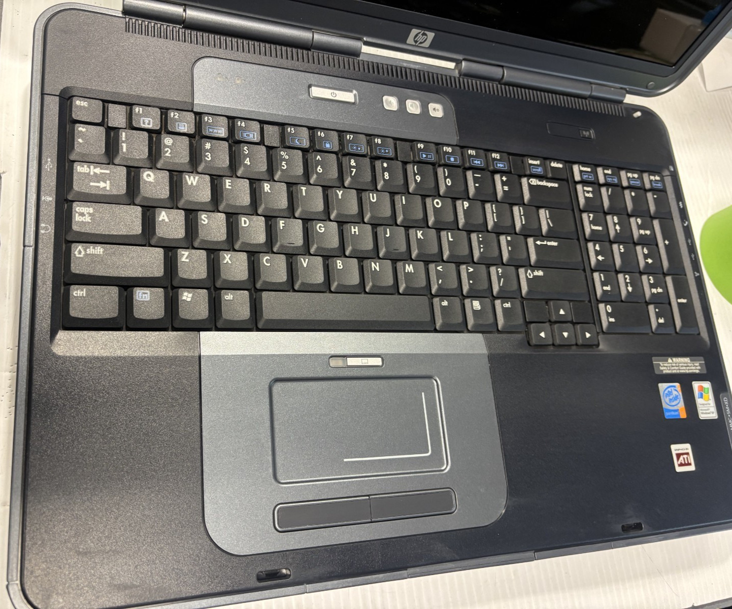 HP COMPAQ NX9600 – FOR PARTS/REPAIR hass ddr2 ram and 80gb at disc drive