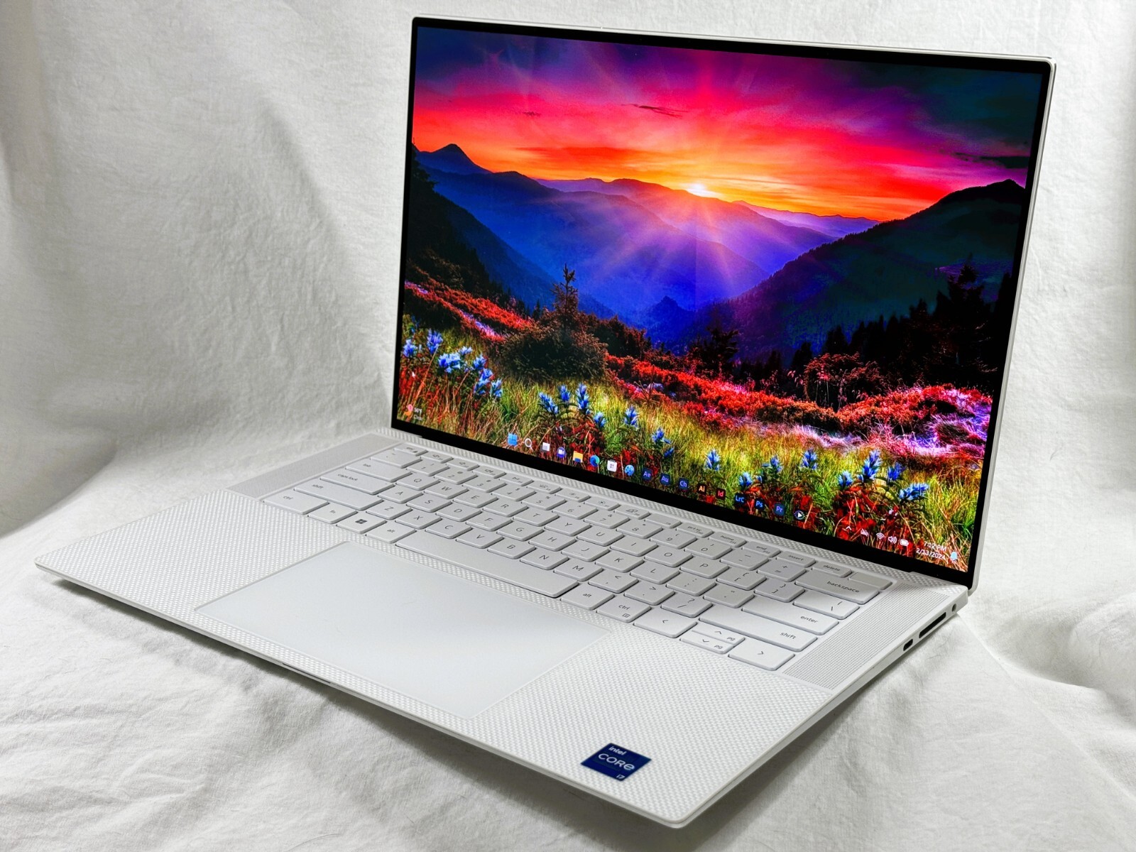 Dell XPS 15 9520 3.5K OLED TOUCH ✔i7-12900H ✔32GB RAM ✔2TB SSD