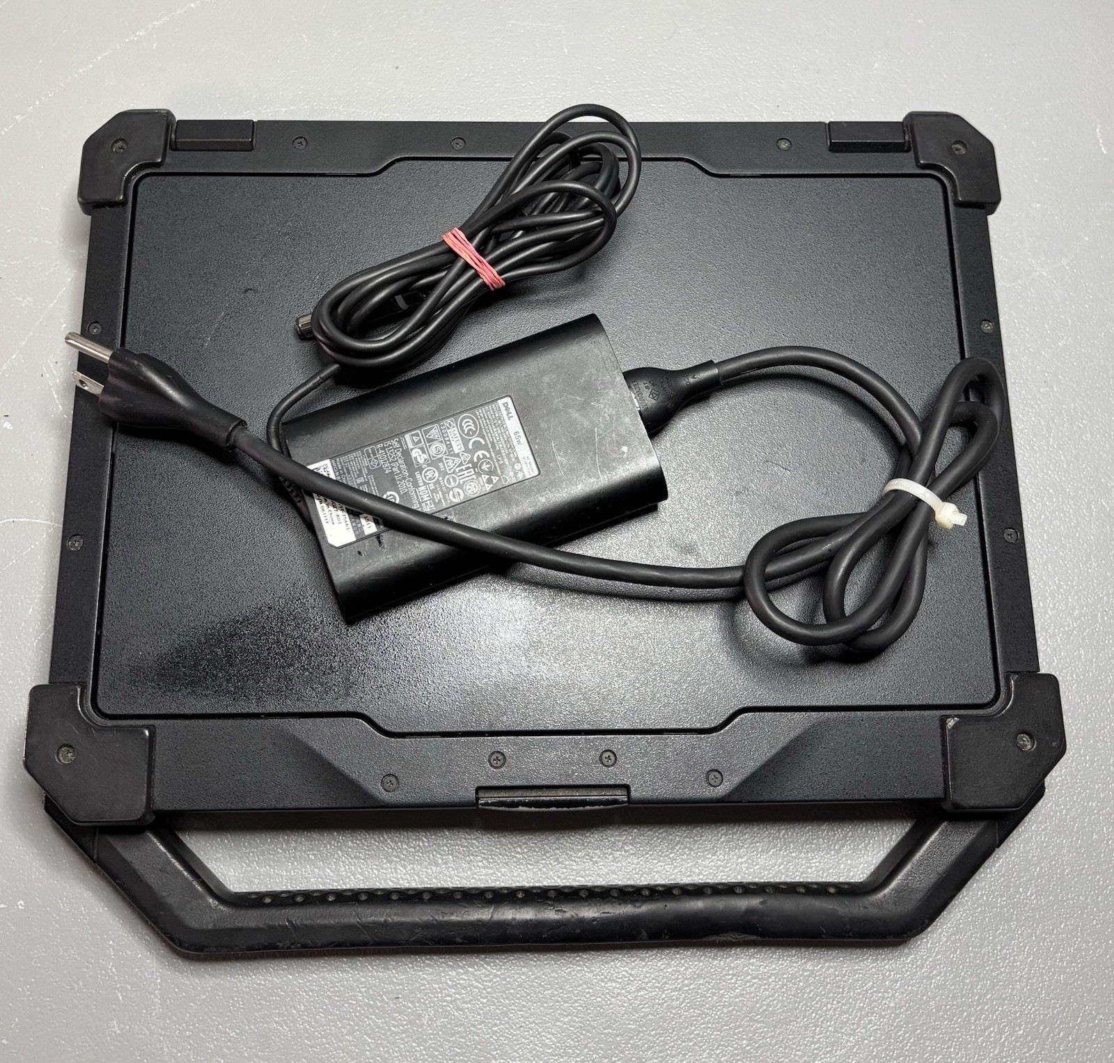 Dell Latitude 12 Rugged Extreme 7204 i5-4300U 8GB 250GB Win11 + AC Adapter