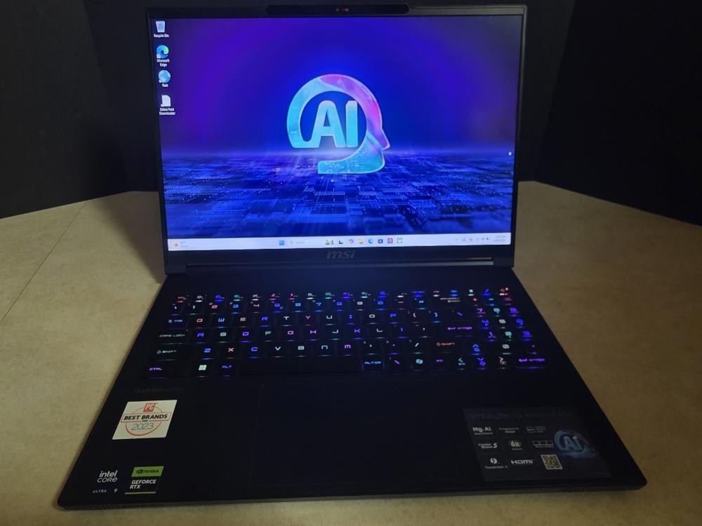 MSI Stealth 16 AI Studio A1VGG Gaming Laptop 1TB SSD i9 185H 32GB RTX 4070