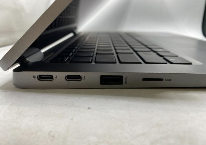 Dell Latitude 5320 2 in 1 13.3″ Intel Core i7-1185G7 @3.00GHz **SEE DESCRIPTION*