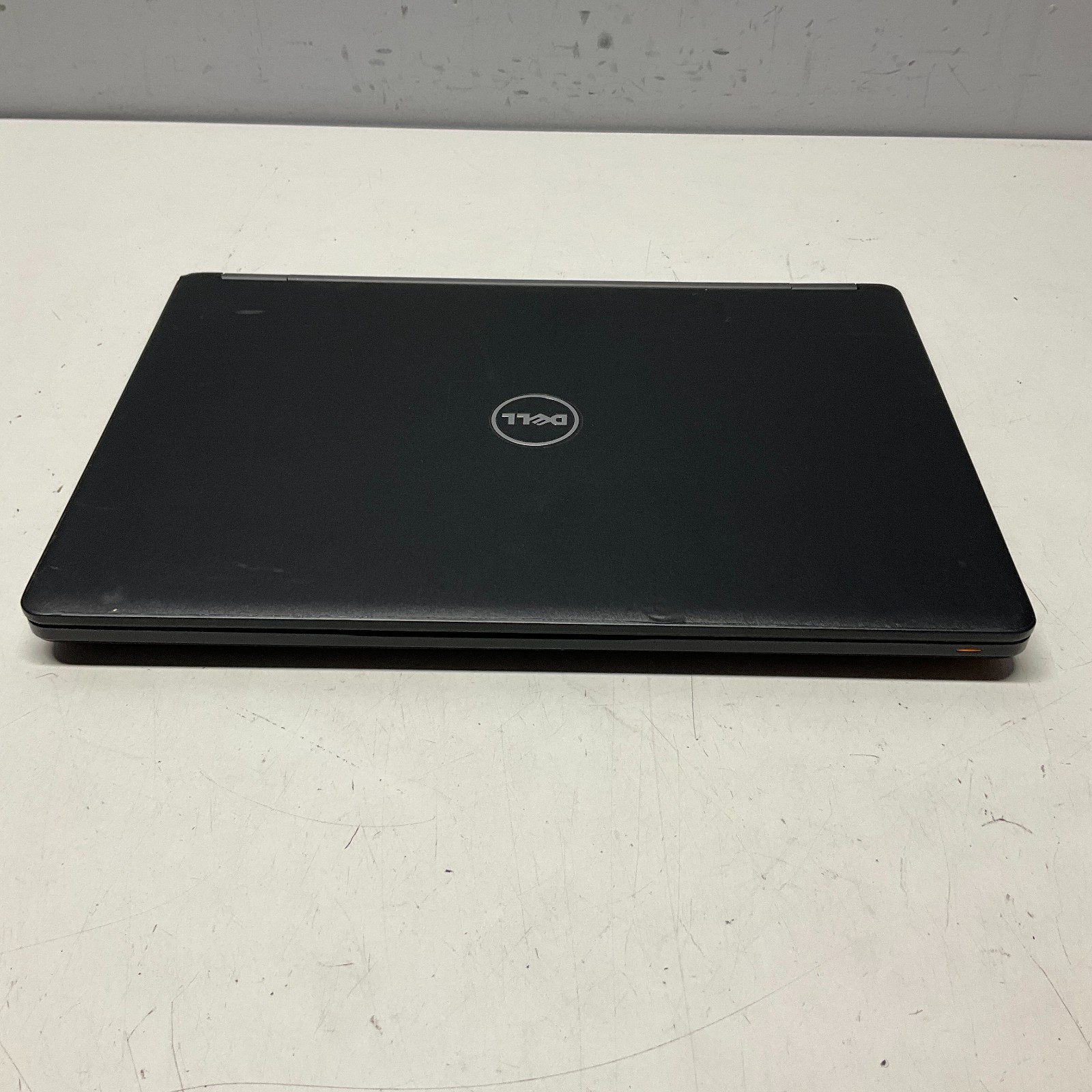 Dell Latitude 5480 14″ Intel Core i5-6300U 2.40GHz 8GB 256GB SSD Windows 10 READ