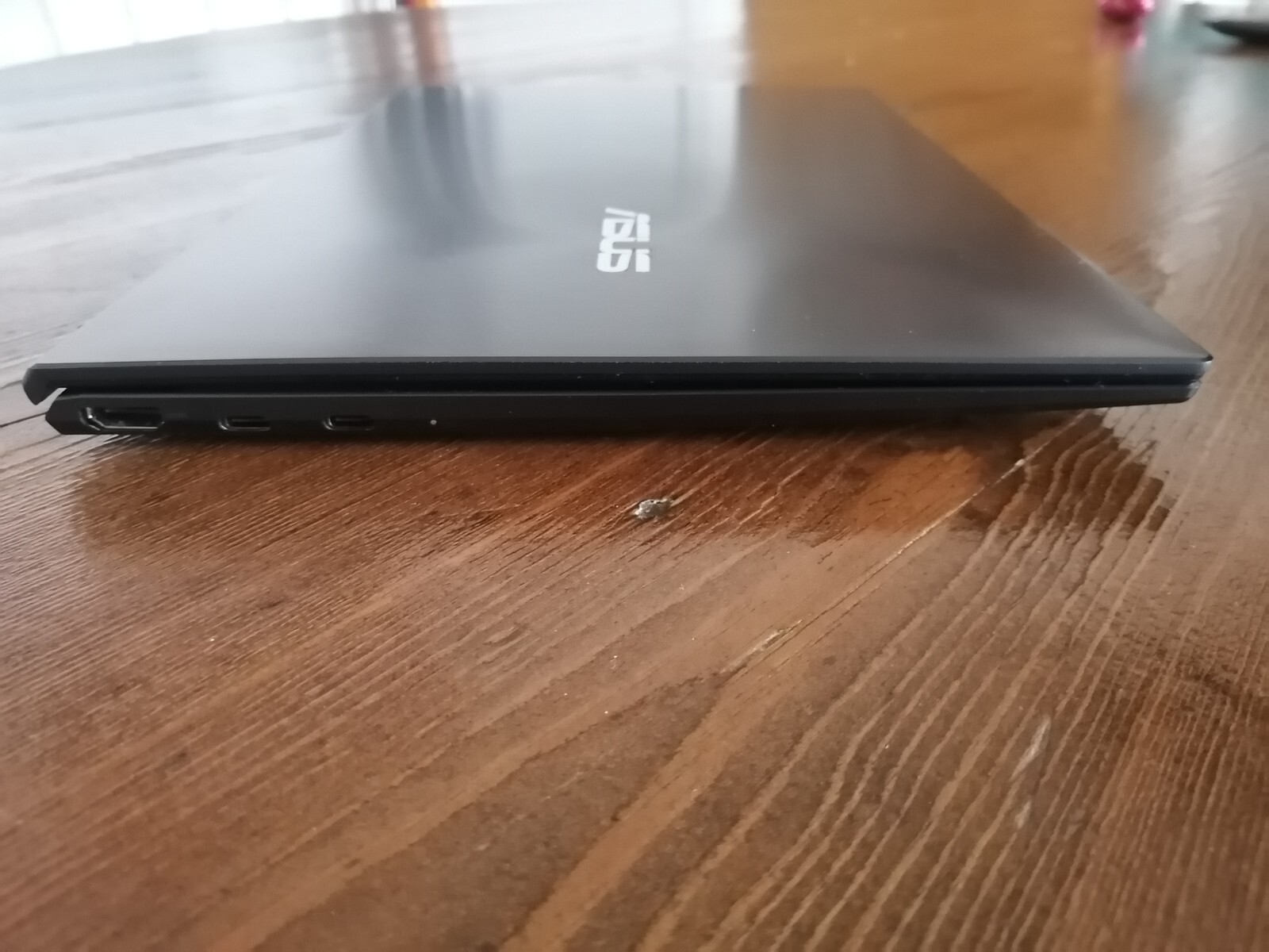 ASUS ZenBook 14 UX425JA – i7 10e Gen / 32 Go RAM / SSD 1To NVMe – Windows 11 Pro