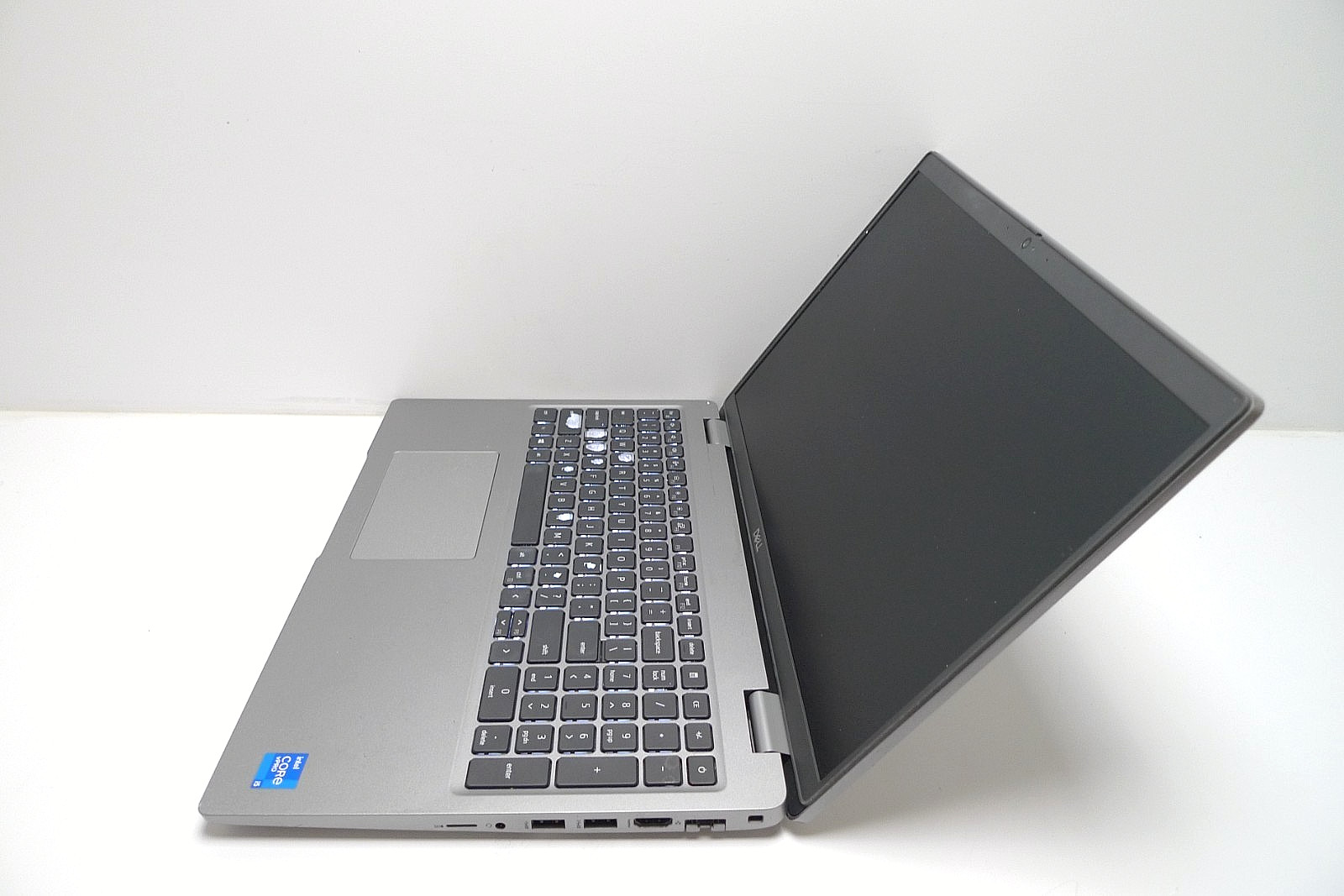 Dell Latitude 5520 | i5-1145G7 | 8GB RAM | 256GB NVMe | Linux | No Charger