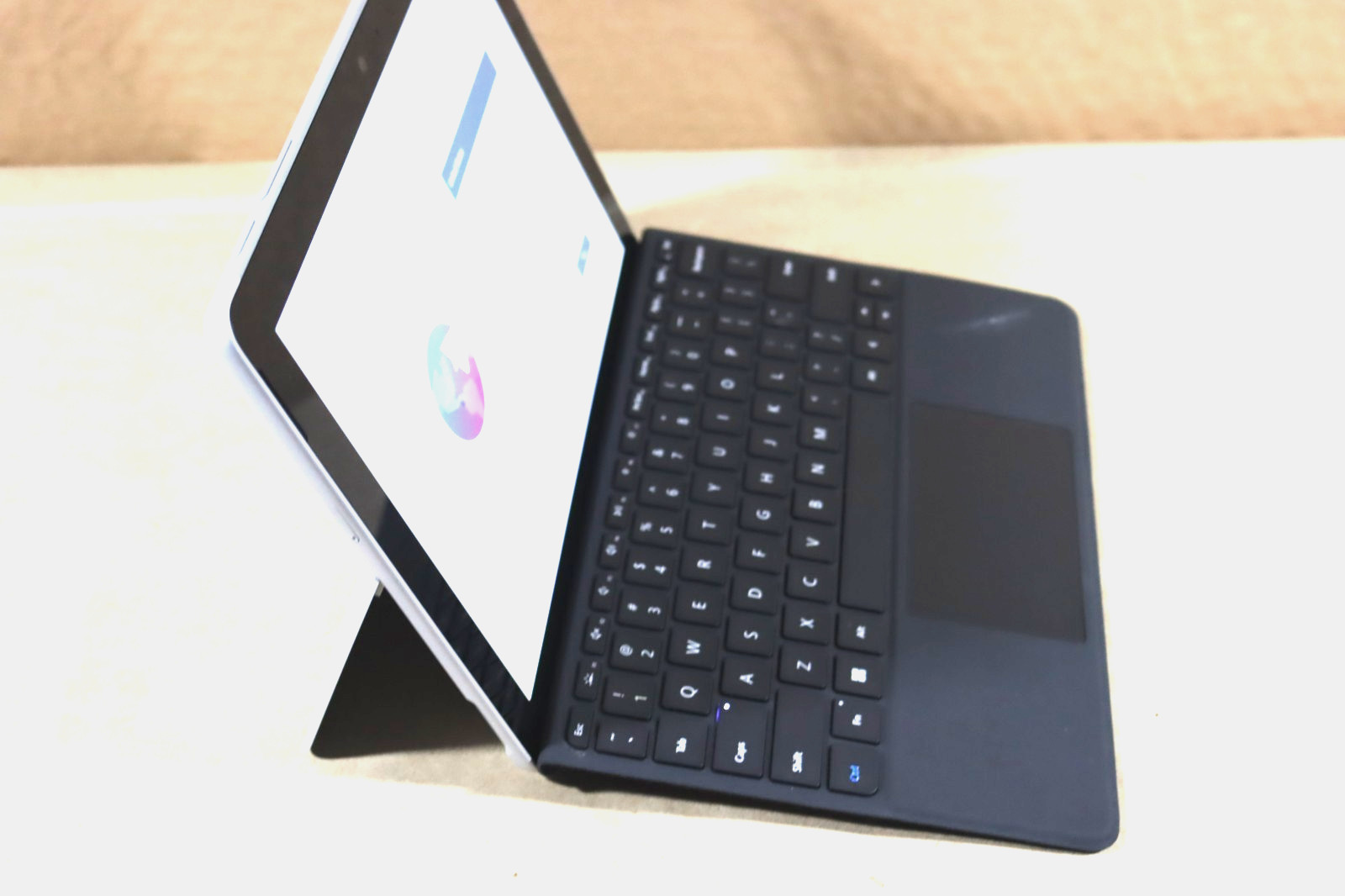 Microsoft Surface Go LTE 1825 10.5″ 8GB RAM 128GB SSD Cellular + Wifi