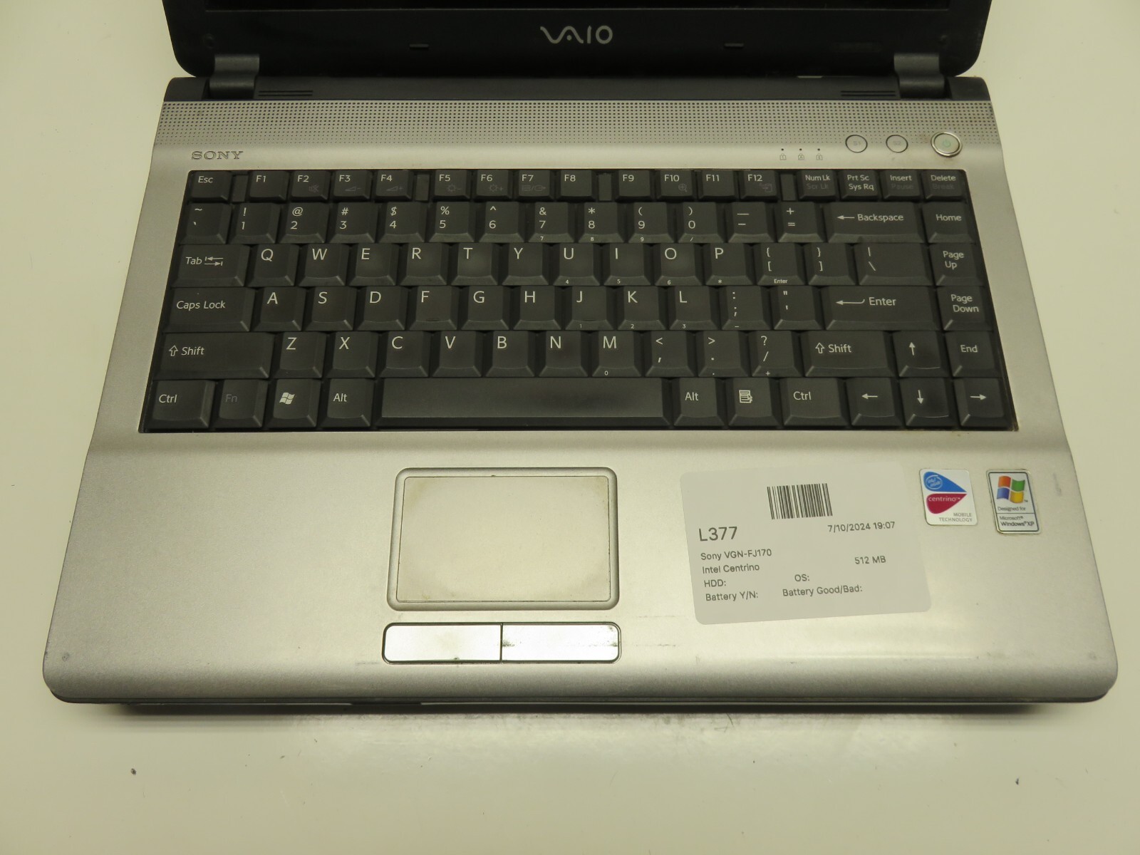 Sony VGN-FJ170 PCG-7F1L Laptop Intel Centrino 512MB Ram No HDD or Battery
