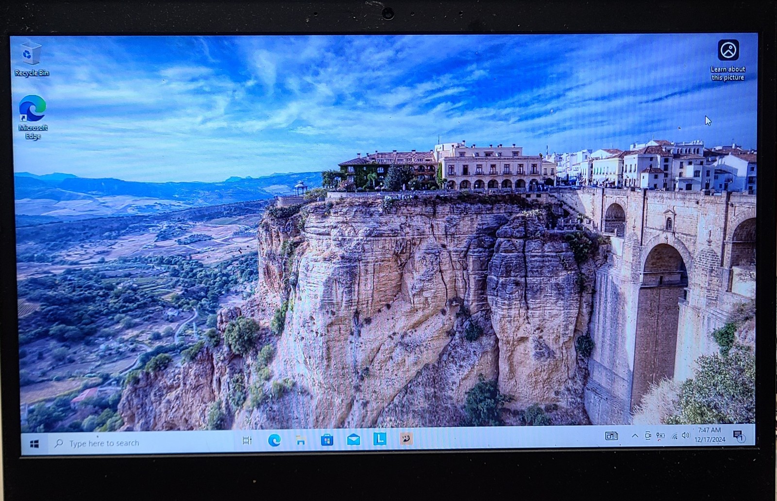 FOR PARTS Lenovo IdeaPad Slim AMD A6-9220e 4GB 64GB HDD WIN 10 HOME
