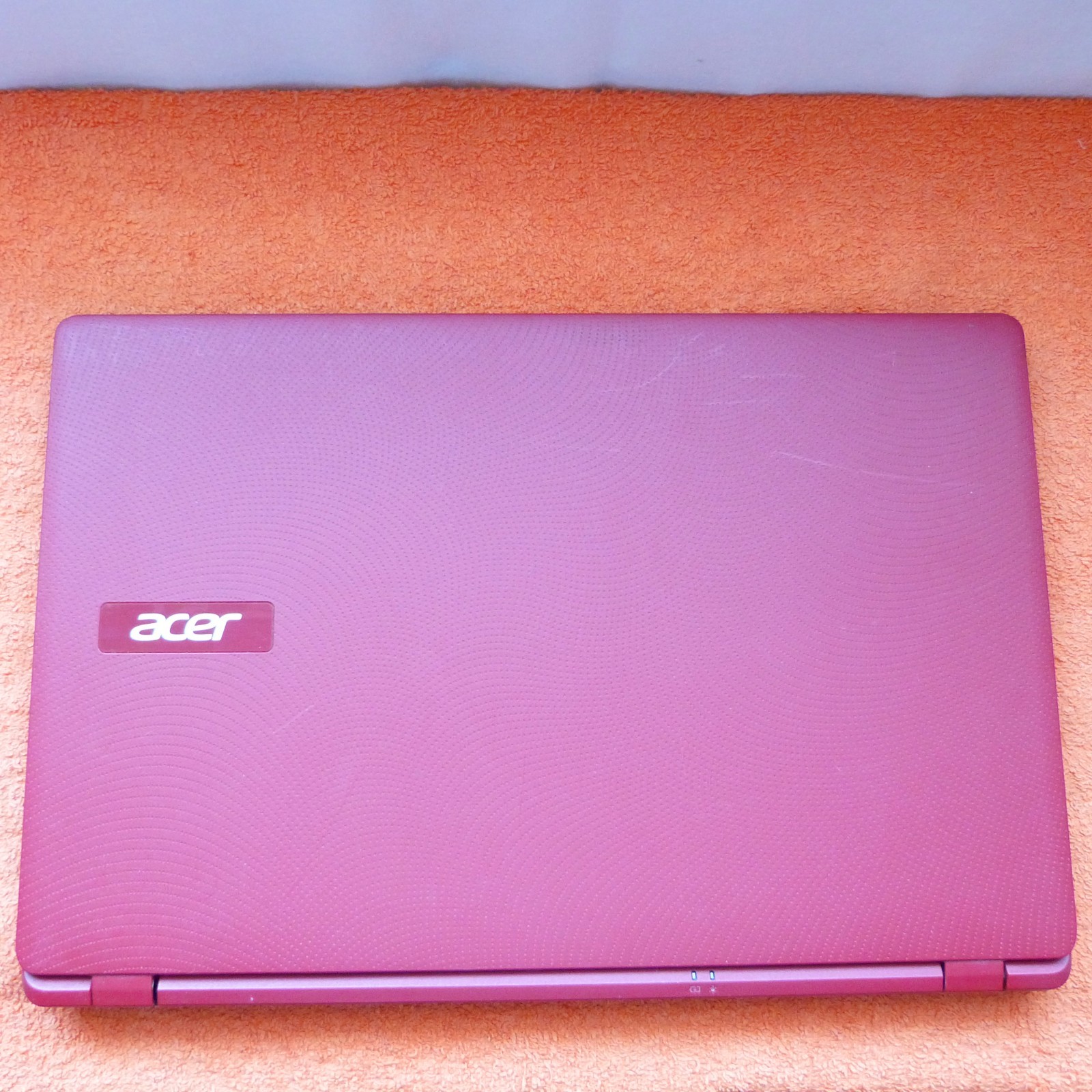 Acer ES1 571 UltraBook 15″ RED DESIGN l 1TB Windows 11 l HDMI USB3 DVDRW