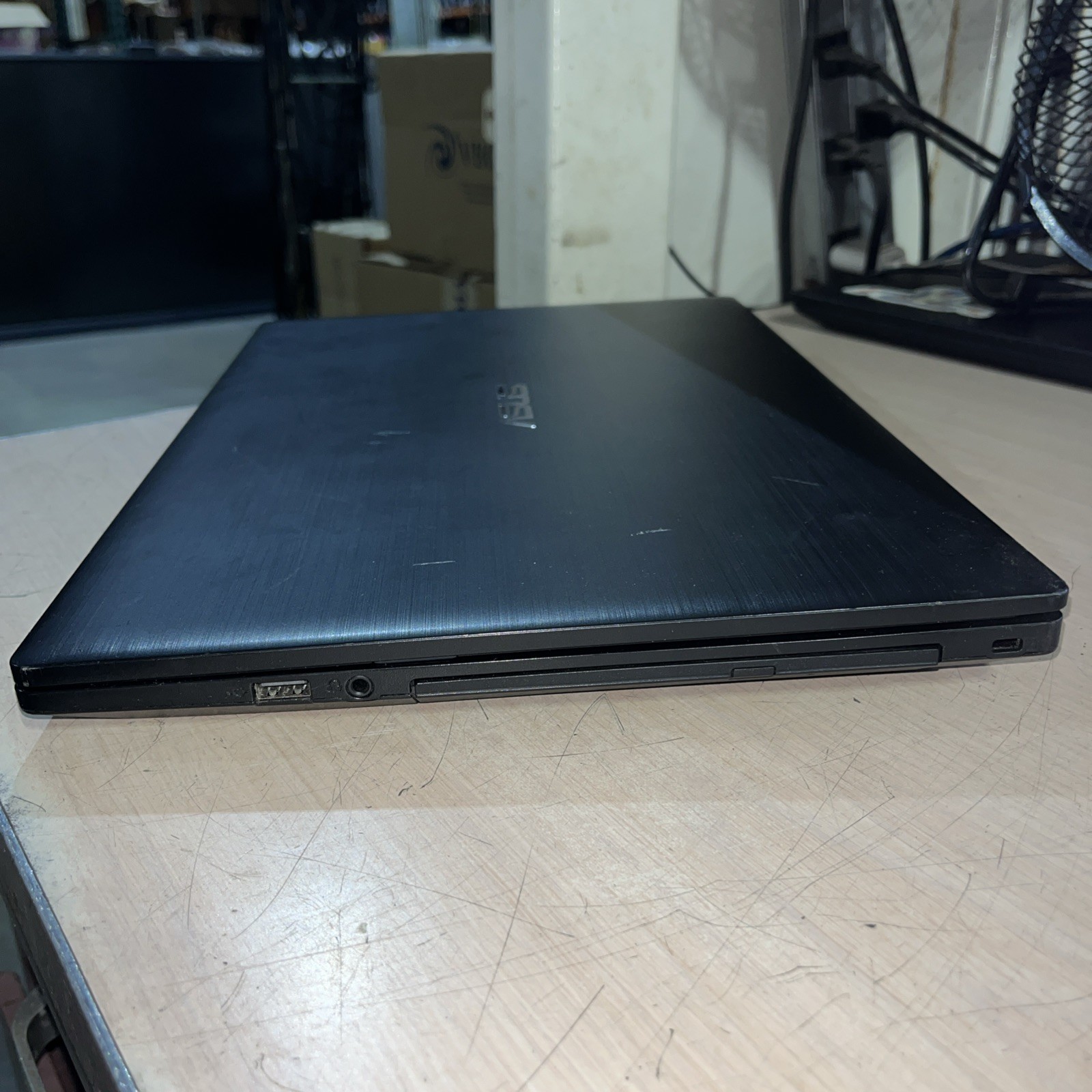 ASUS P2540U INTEL CORE I5-7200U 2.50GHZ 8GB RAM NO HD