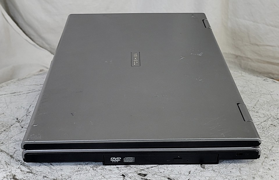TOSHIBA TECRA A8 PTA83U-03J02C Laptop CORE2 T5500 1GB 80GB SEE NOTES