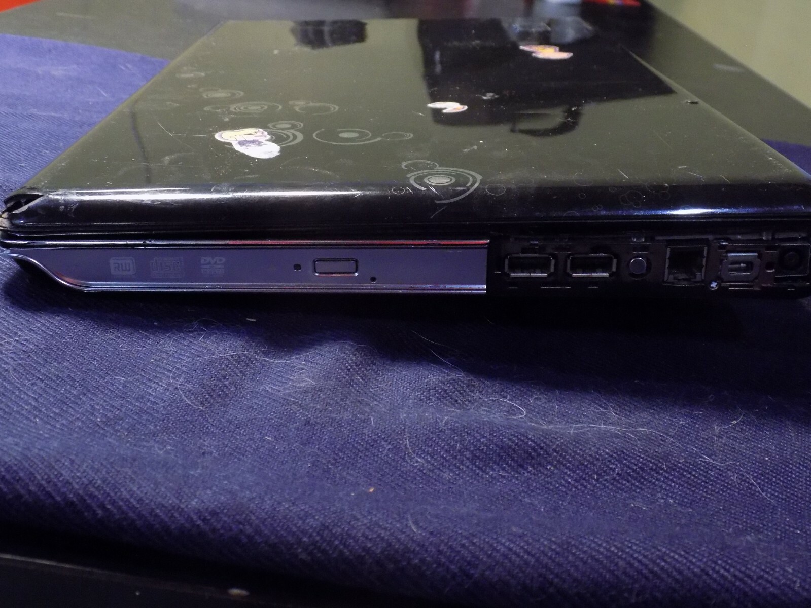 FOR PARTS HP Pavilion dv6-1334us Pentium T4300 4 GB RAM 15.6″ Screen NO HDD