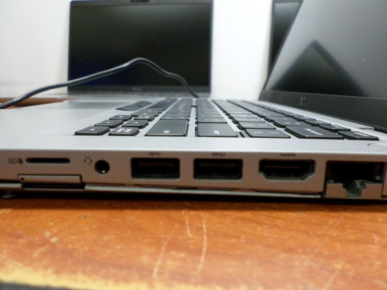 Dell Latitude 5410 14″ Intel i5-10310U WiFi/BT No Memory No SSD Battery Poor (x3