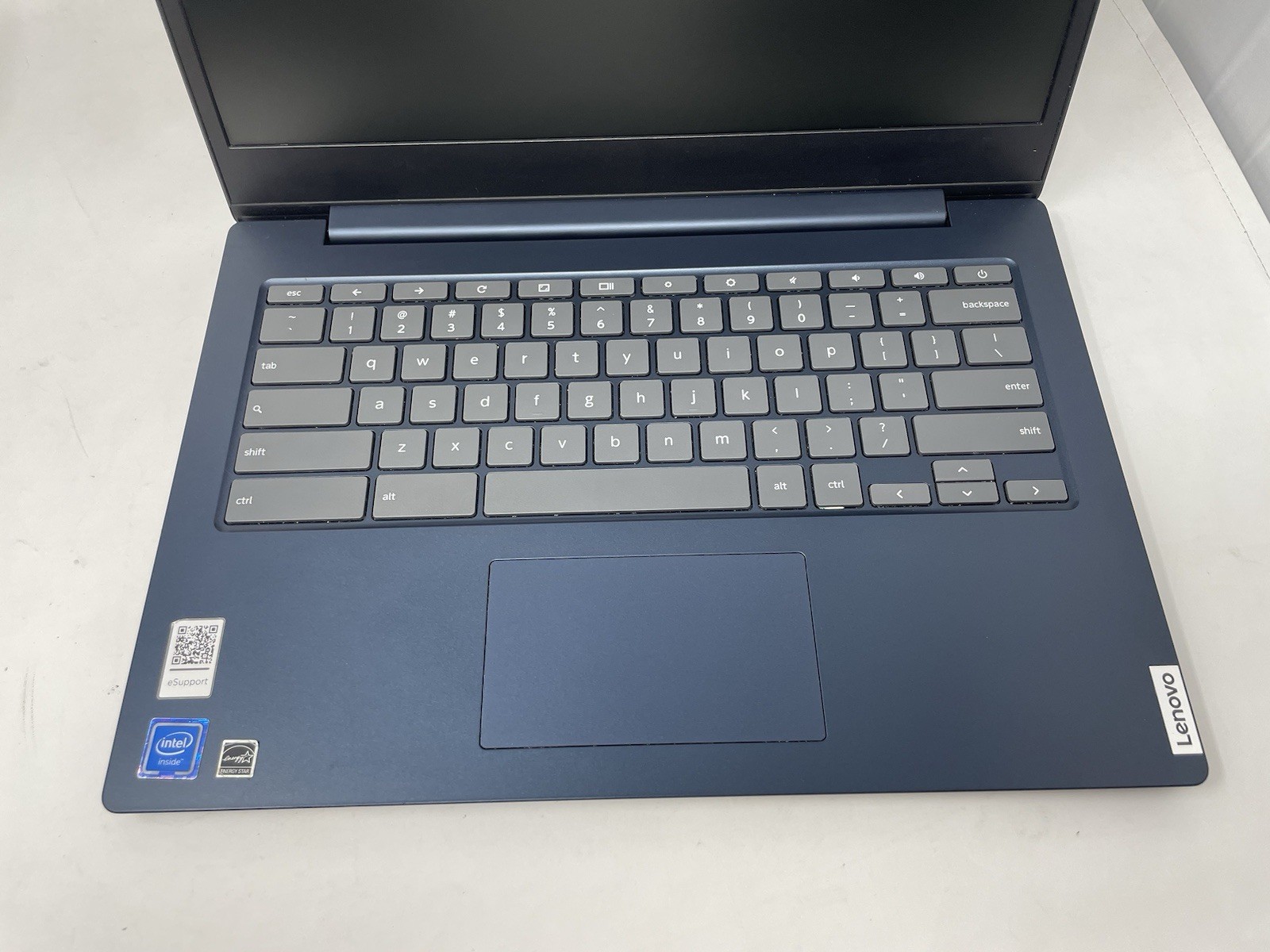 Broken Lenovo IdeaPad 3 CB 14IGL05 14″ Chromebook Intel N Blue Wi-Fi Webcam
