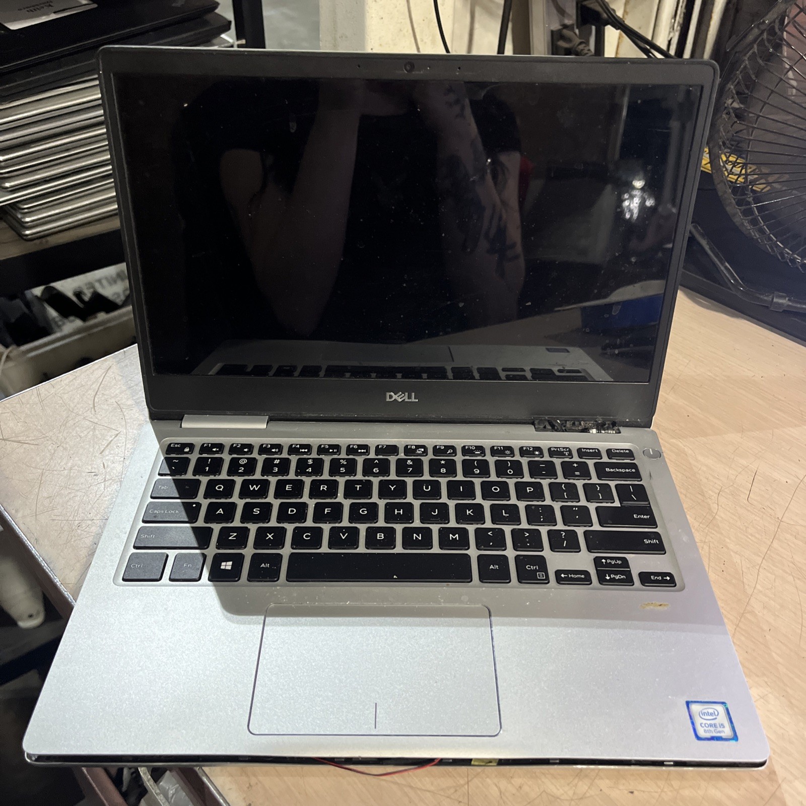 DELL INSPIRON 7380 INTEL CORE I5-8265U 1.60GHZ 8GB RAM NO HD *