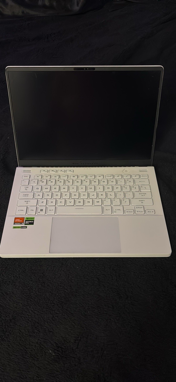 AMD Ryzen 9 7000 Series NVIDIA GeForce RTX G-SYNC Laptop 14″ White Windows 11