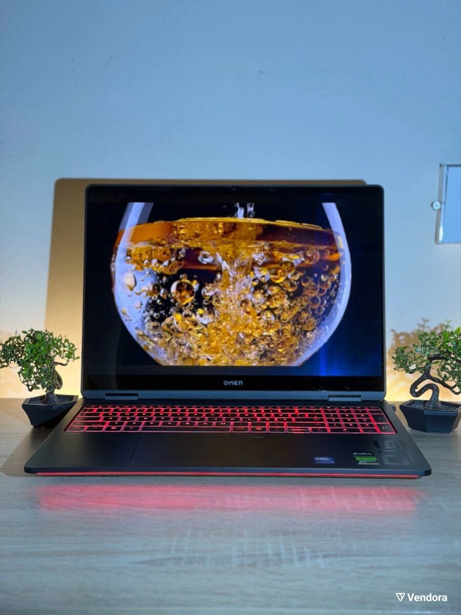 HP Omen Max 16 Rtx 5090 Laptop/2k OLED 240HZ/ 32GB RAM DDR5/ ULTRA 9 275HX