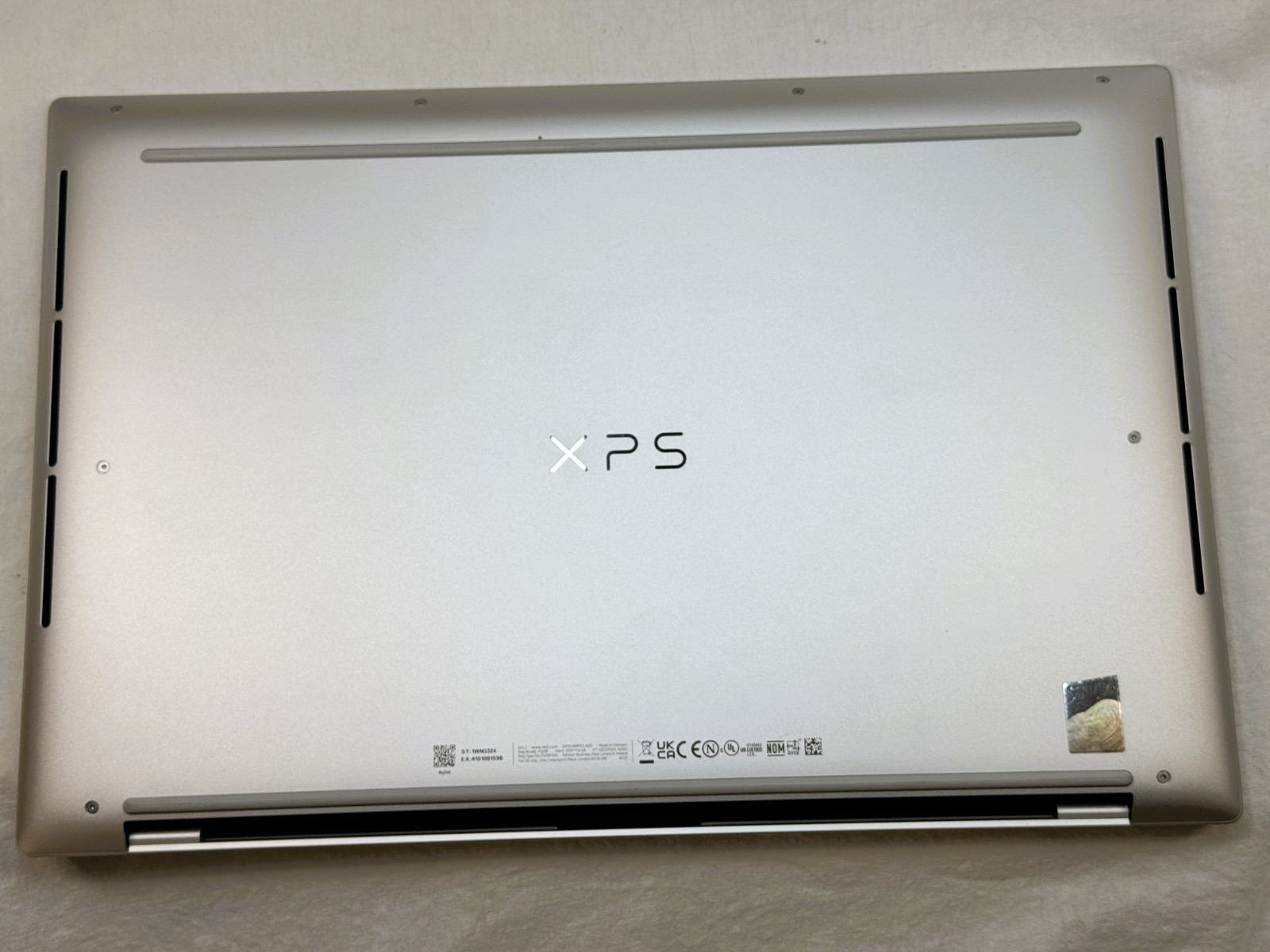Dell XPS 16 – 9640 OLED ✔Ultra 7 155H ✔2TB 990 Pro✔32GB ✔RTX 4050 6GB ✔ A+