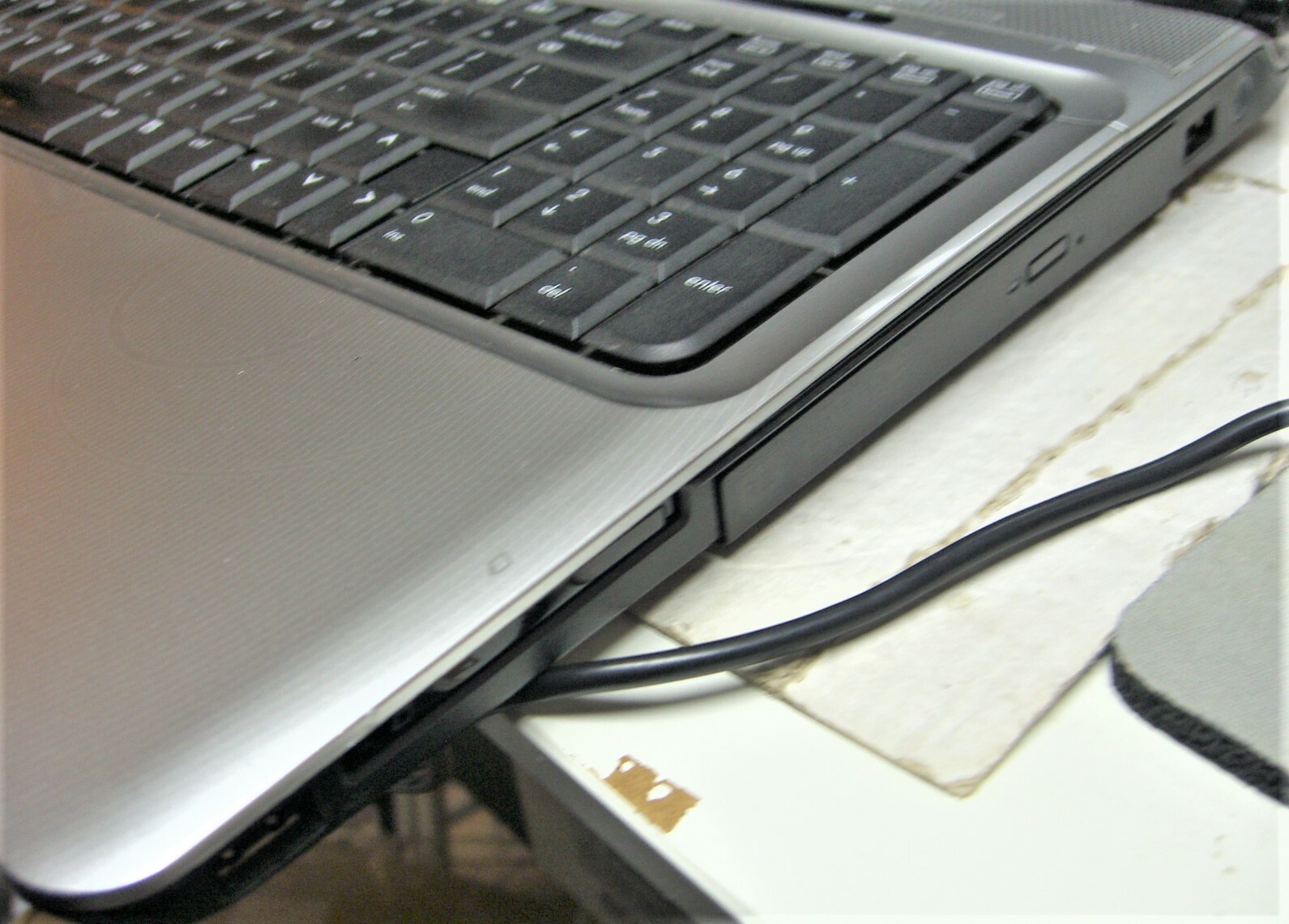HP Pavilion DV9700 Laptop for Parts or Repair (Working Motherboard)
