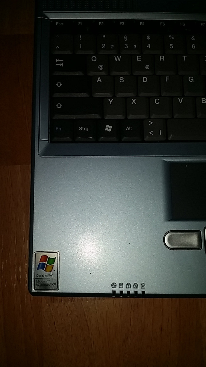 Terra 3000 – Windows XP Laptop – Model 8375 – Retro