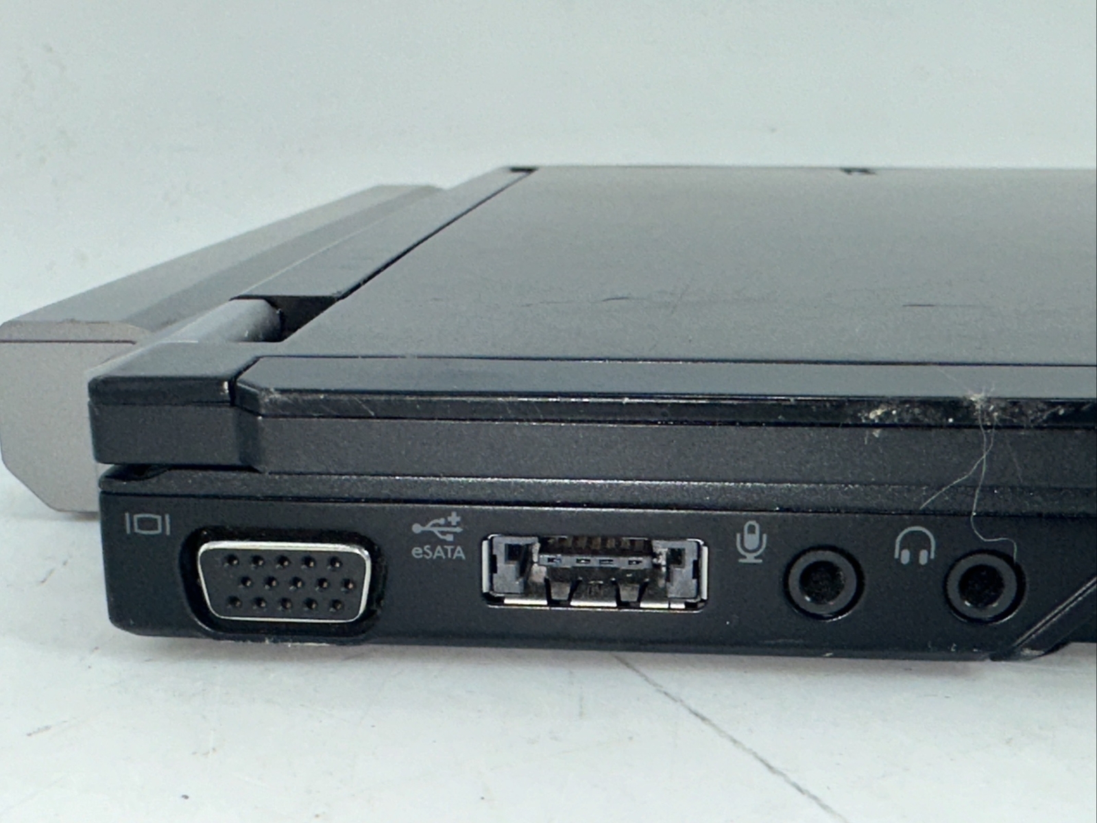 Dell Latitude E4200 Intel Core 2 DUO CPU U9600 @ 1.60GHZ / 2GB / NO Hard drive