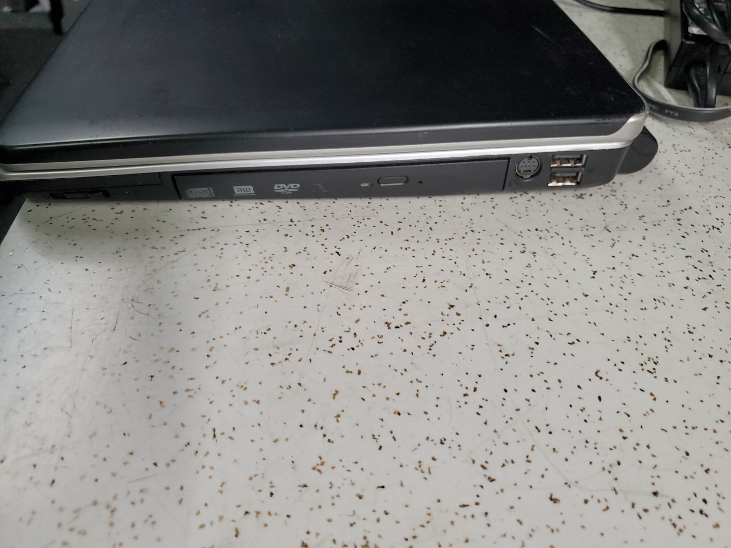 Dell Inspiron 1525 LAPTOP Intel 2 Core 1.8GHz 2 GB NO OS/HDD/ READ AD FREE SHIP