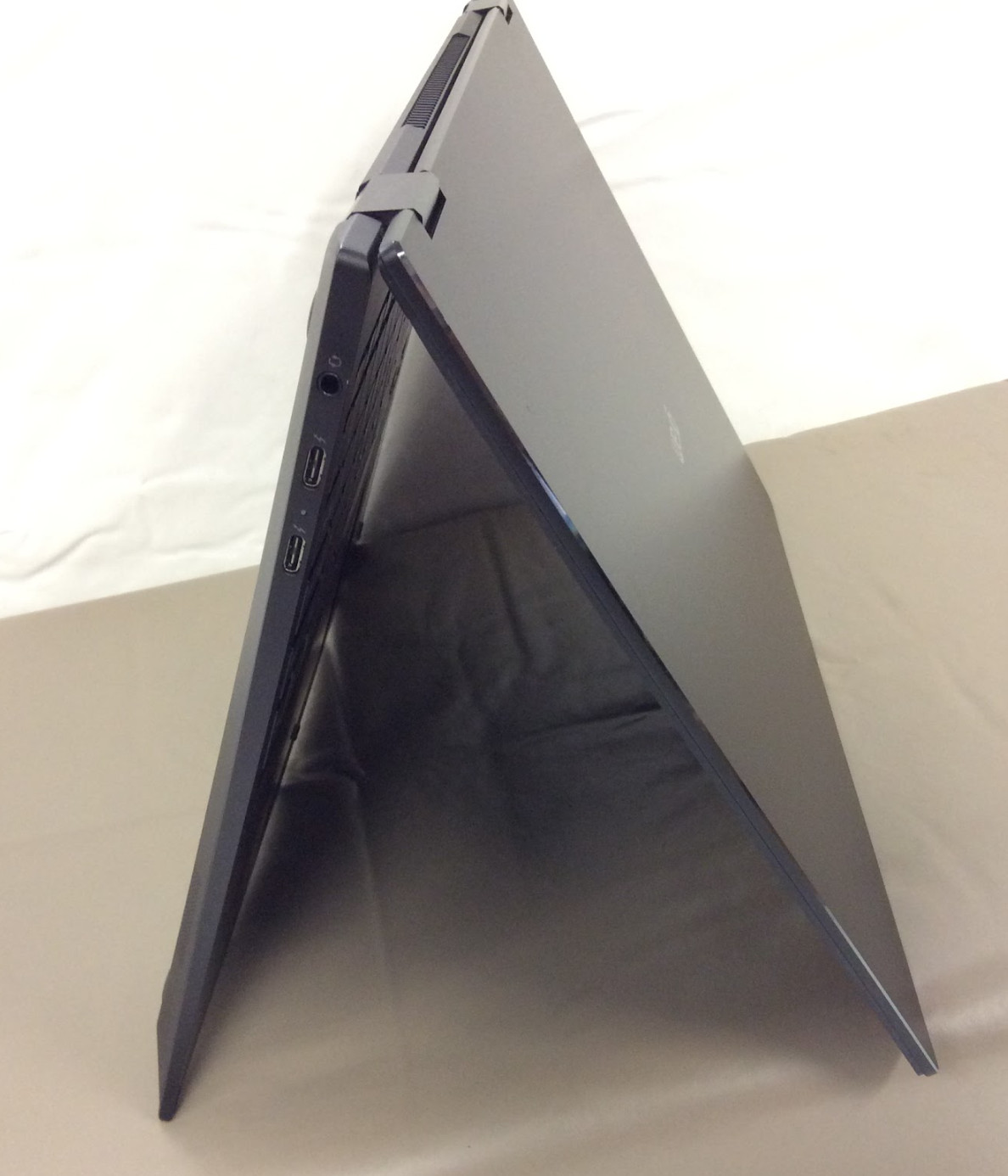 LG Gram 2-in-1 16T90P 16″ Display Touchscreen Intel Evo Platform Laptop ,used