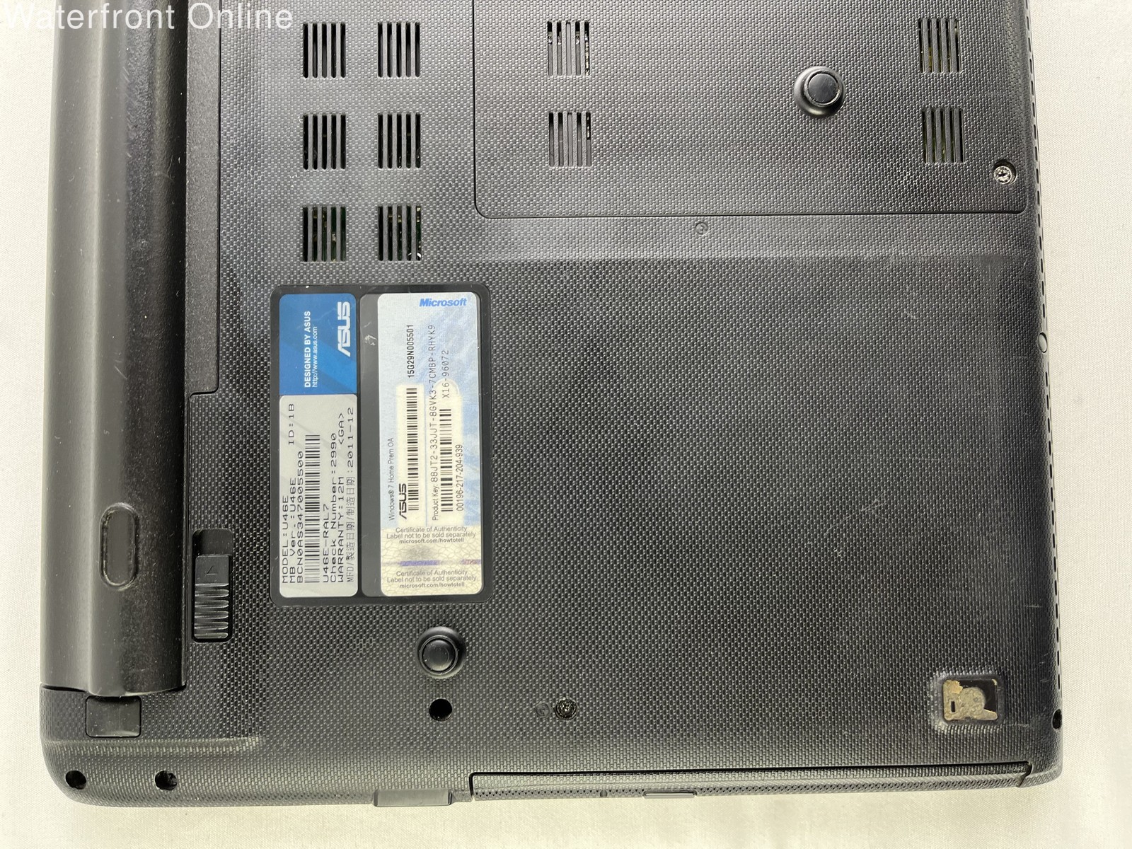 ASUS U46E 14in 8GB DDR3 RAM Laptop Not Tested For Parts or Repair w/ Case