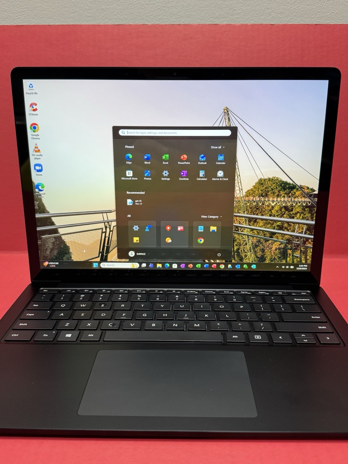 Microsoft Surface Book 3 1867-1868 13.5” 10th i5 1035G7 1.2GHz 16GB RAM 256GB