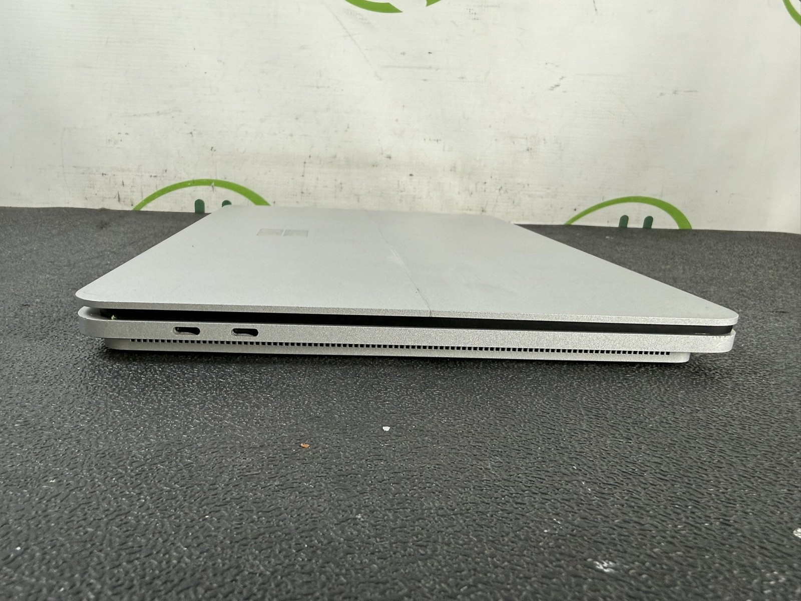 Microsoft Surface Laptop Studio i5-11300H 3.1GHz 16GB DDR4 256GB M.2 Win 11 Pro