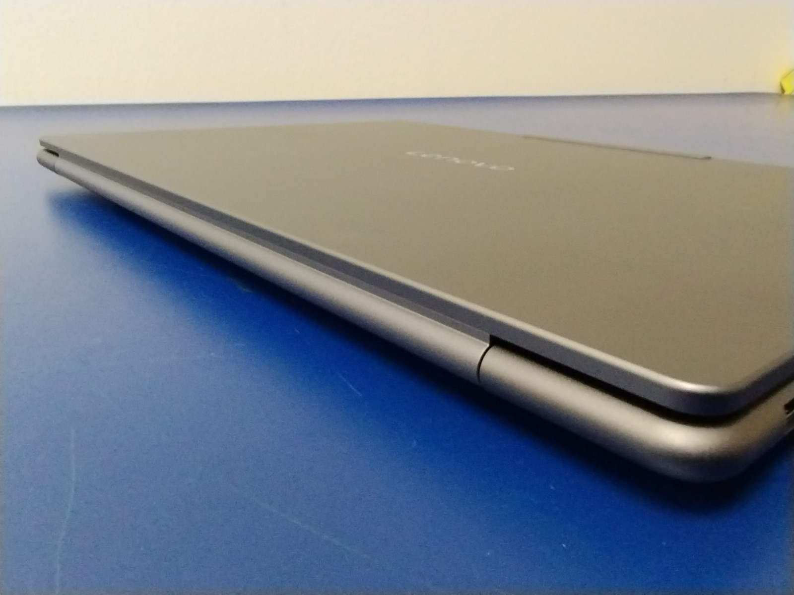 Lenovo Slim 7 14ILL10, Intel Core Ultra 7, 2.20 GHz, 32 GB RAM, 1 TB NVMe SSD
