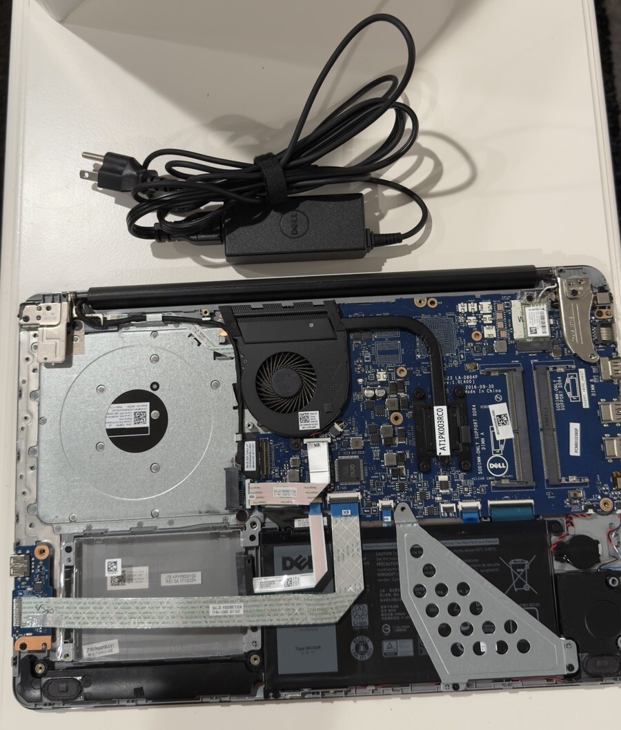 Dell Inspiron 5565 AMD A9 7th Gen. Dell Adapter 45W. No RAM, No HDD See Pictures