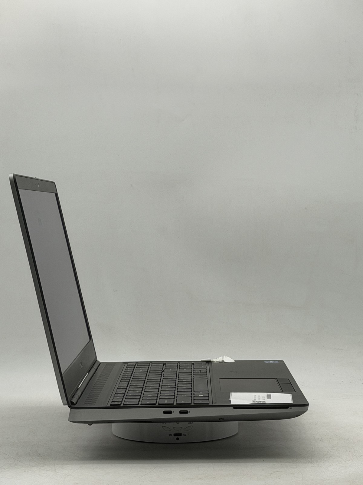 Dell Precision (7560) 15.6″ i7-11850H 40GB 256GB NO OS Read