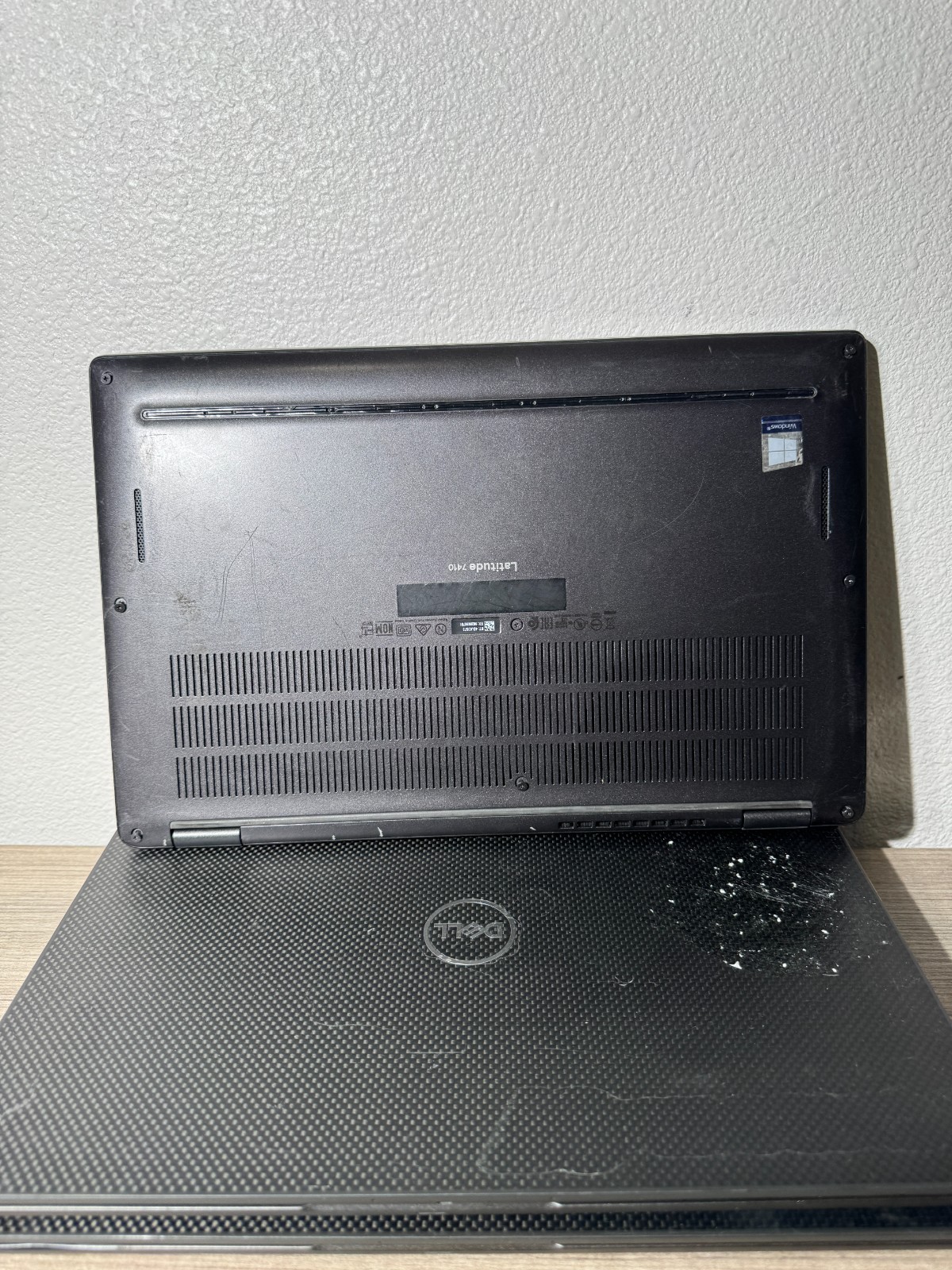 [Lot 3] Dell Latitude 7410 [i5-10310U, 16GB RAM, 256GB NVMe] NoOS ScreenDMG