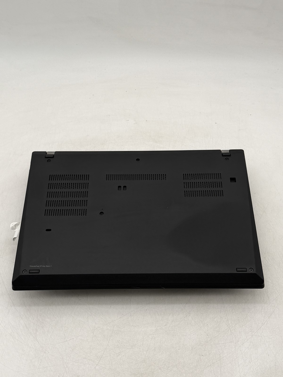 Lenovo ThinkPad P14s (Gen 1) 14inch i7-10510U 16GB 512GB NO OS Read