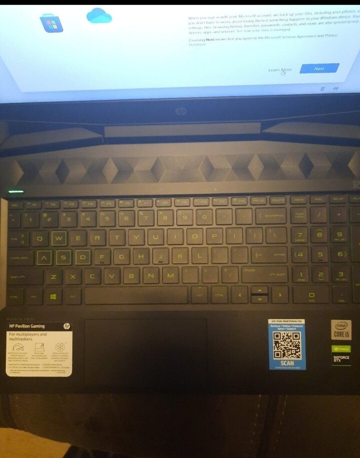 HP Pavilion 15-DK0068WM 15.6 inch (256GB, Intel Core i5 9th Gen., 2.4GHz,…
