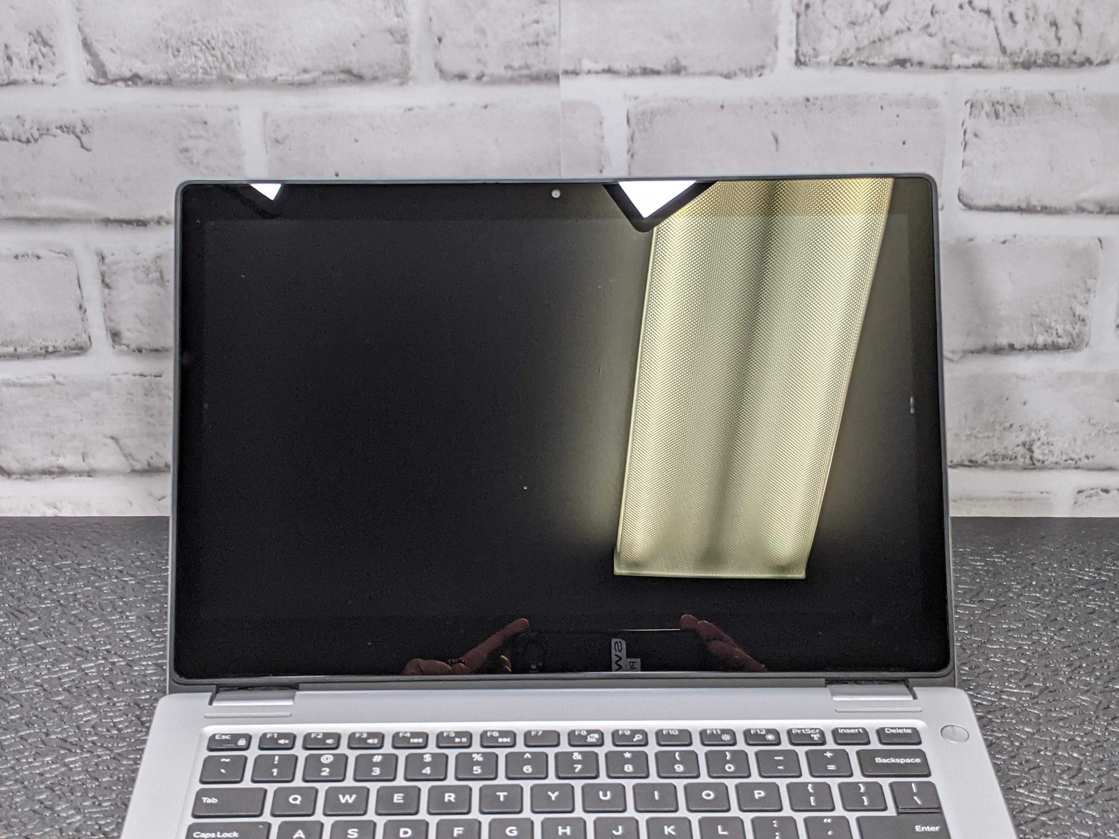 Dell LATITUDE 3310 2-IN-1 Touch I3-8145U 1TB SSD 8GB W10P
