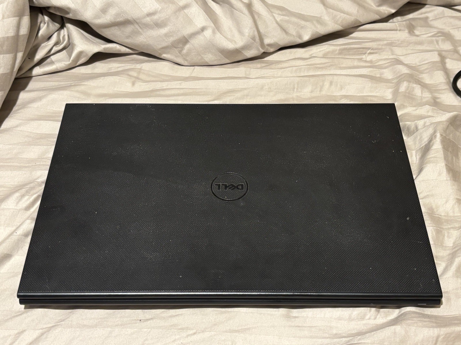 Dell Inspiron 15 3542, Core i3-4005U, 8GB RAM, No HDD, No OS, Doesn’t Power On