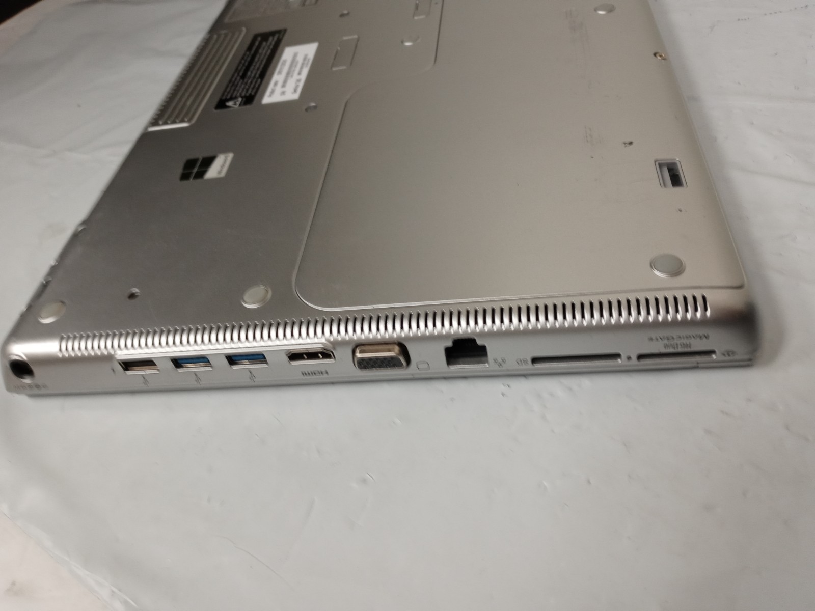 SONY SVS151E1GL VAIO A16 i5-3317U 4GB RAM 0GB HDD laptop Tablet PC NO OS NO AC