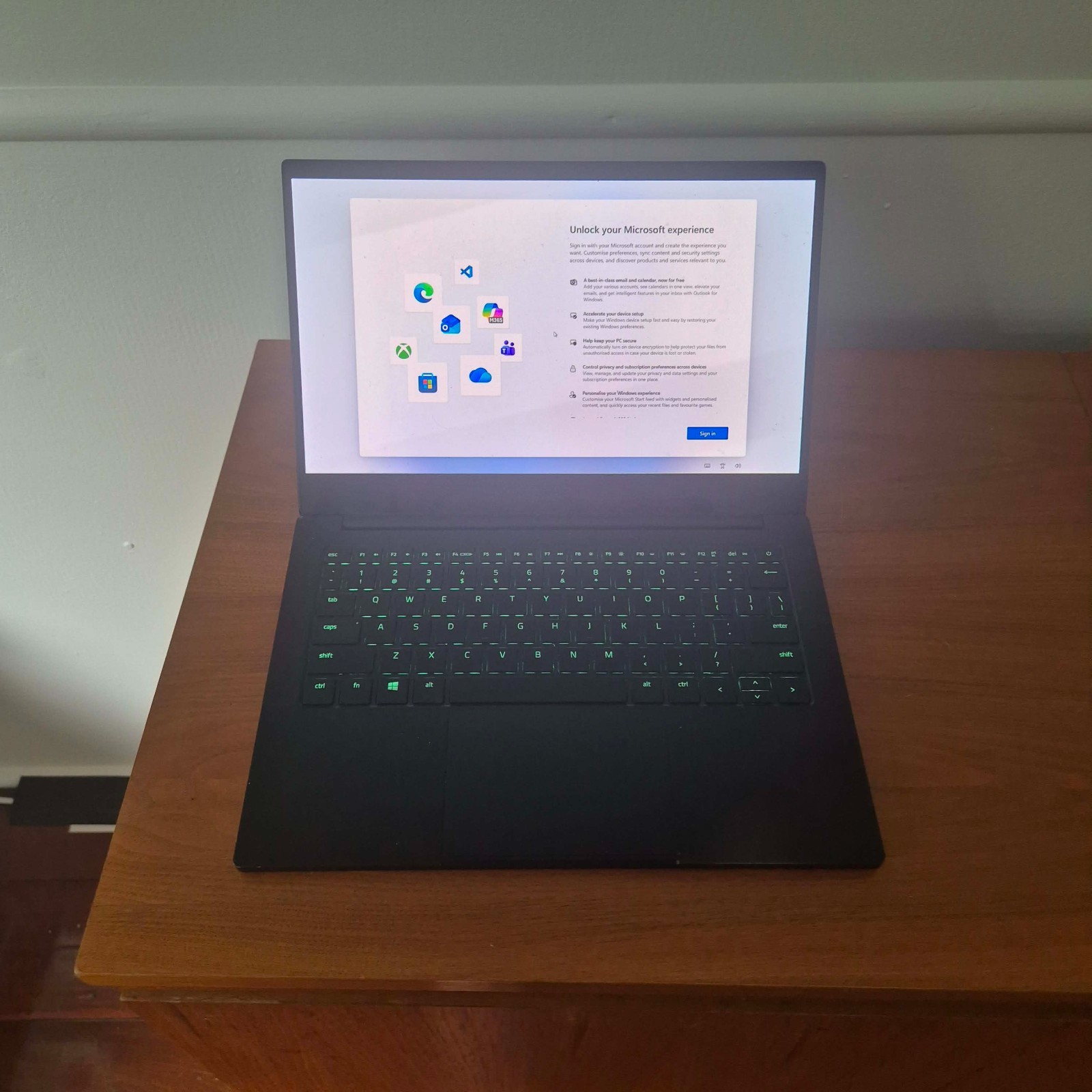 Razer Blade Stealth 13: “13.3”, i7-1165G7, 16GB RAM, 120HZ, NVIDIA GTX 1650 Ti