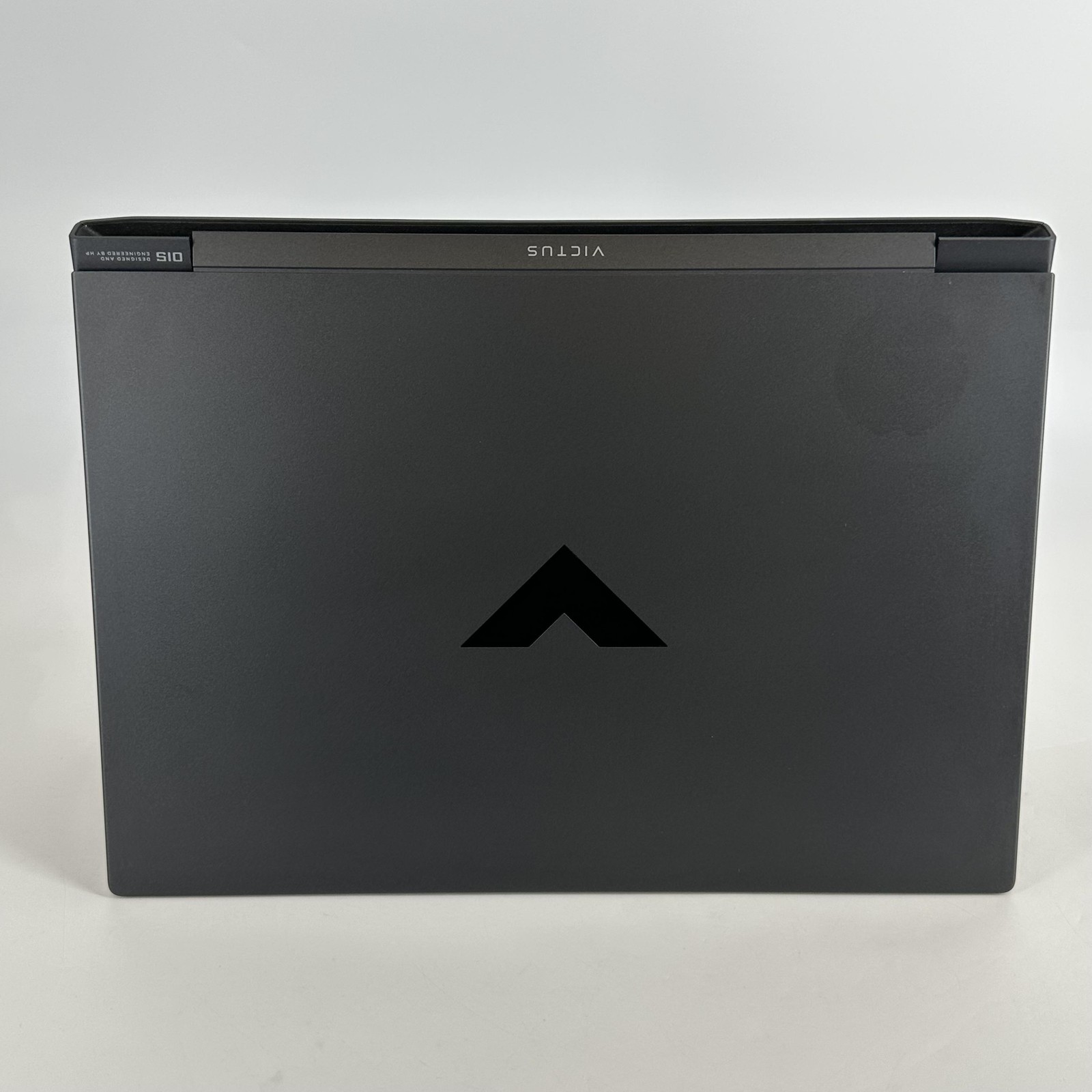 HP Victus 15.6 144Hz FHD 4.3 GHz Ryzen 5 8645HS 16GB 1TB SSD RTX 4050 Very Good