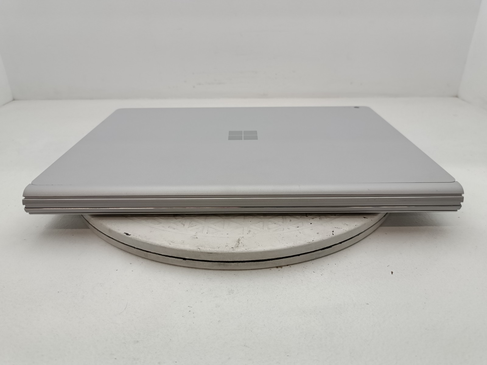 Microsoft Surface Book 2 1832 13.5″ Touch UHD i7-8650U 8GB 256GB Read #91