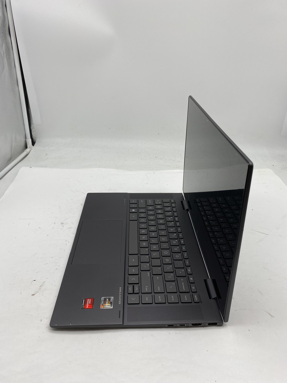 HP Envy x360 15-ey0023dx Laptop AMD RYZEN 7 5825U 2GHz 12GB RAM 512GB SSD W11P