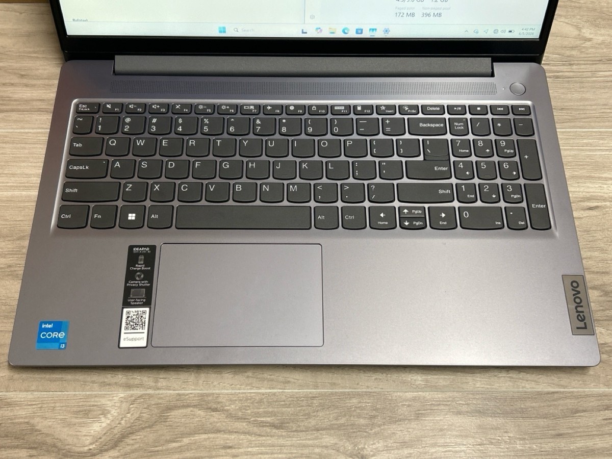 Lenovo 15.6″ Laptop i3-N305 8GB Ram – 128GB UFS Windows 11 Home (PO1024858)