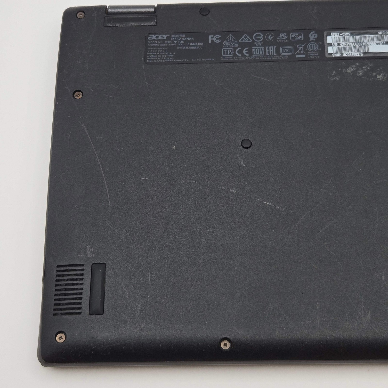 Acer Chromebook R752 Series N18Q6 11″ 32GB 4GB RAM – Cracked Screen Bad Battery