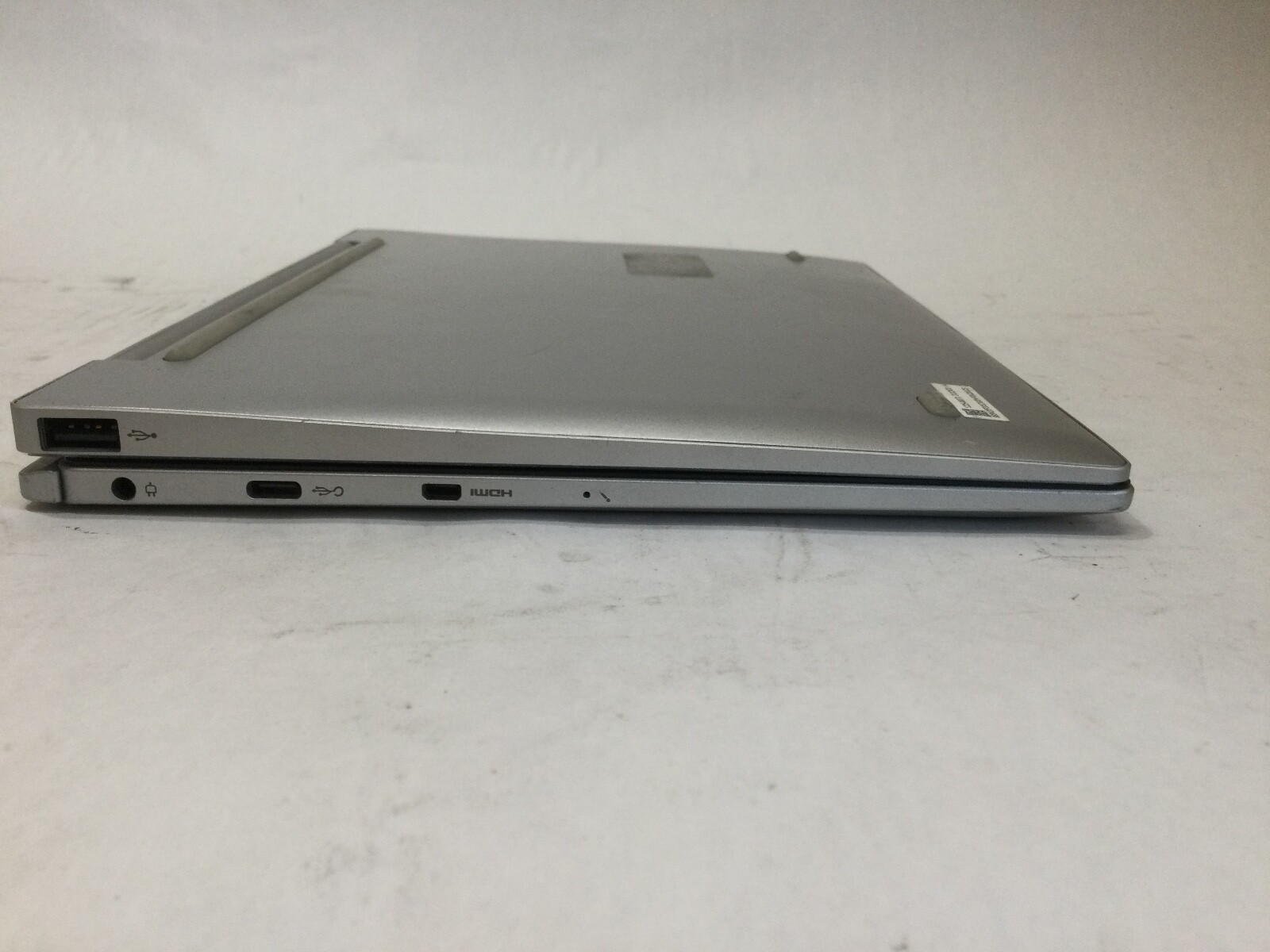 LENOVO MIIX 320-10ICR – INTEL ATOM X5 – 4GB RAM -DOES NOT POWER ON-FOR PARTS-BB!