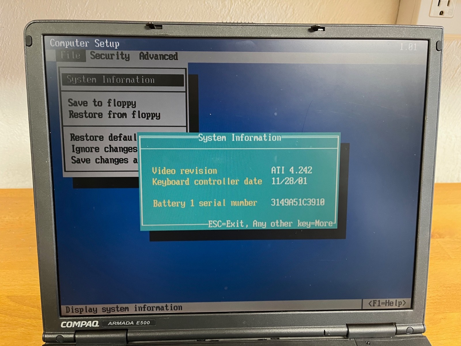 Vintage Compaq Armada E500 Pentium III 450 MHz 320 MB RAM no HDD