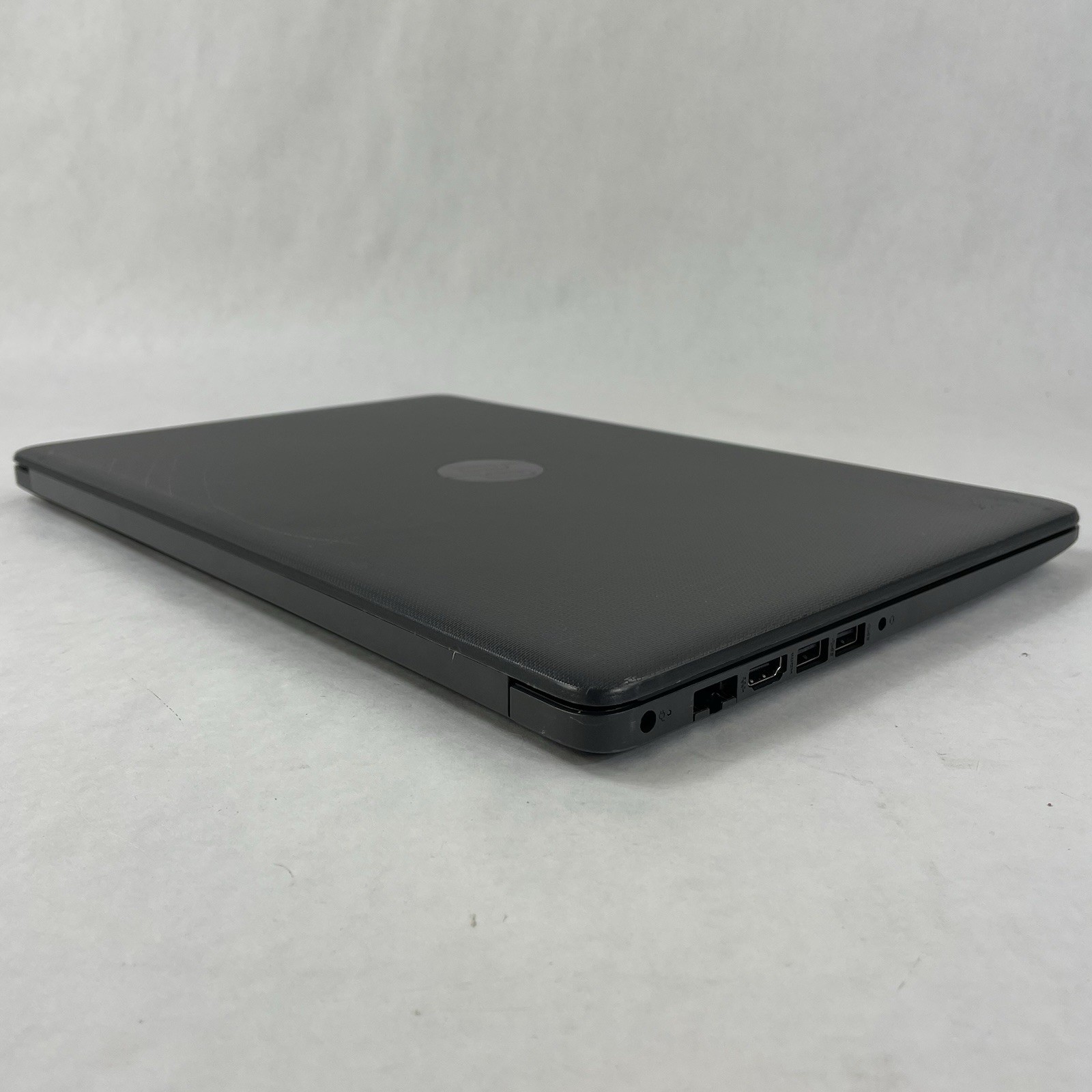 HP 255 G7 15.6″ Ryzen 3 2200U 2.50 GHz 8 GB RAM No SSD/OS/AC – Scratched